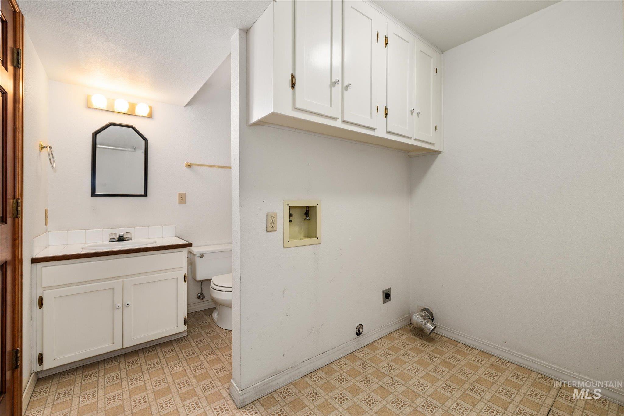 8200 W Spring Creek Way