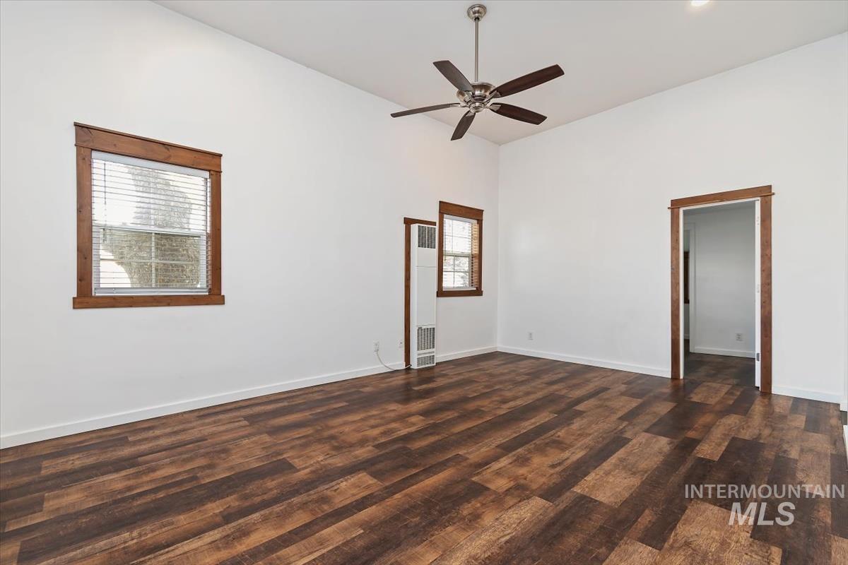 201 W 1st Street