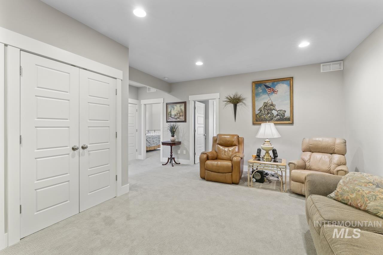 15254 Bald Eagle Ave