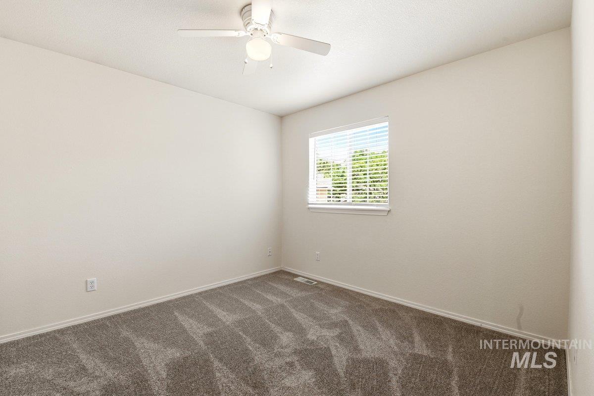 4865 N Maidstone Pl