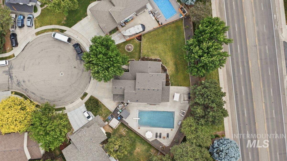 4865 N Maidstone Pl