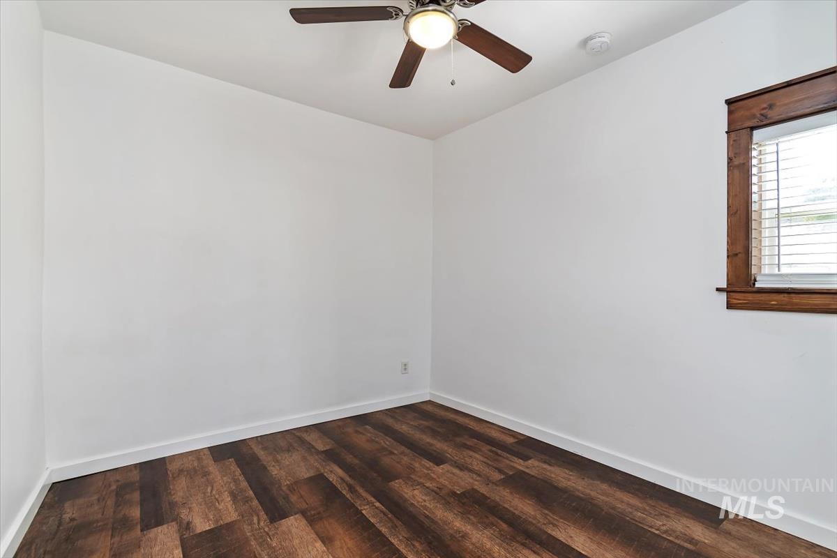 201 W 1st Street