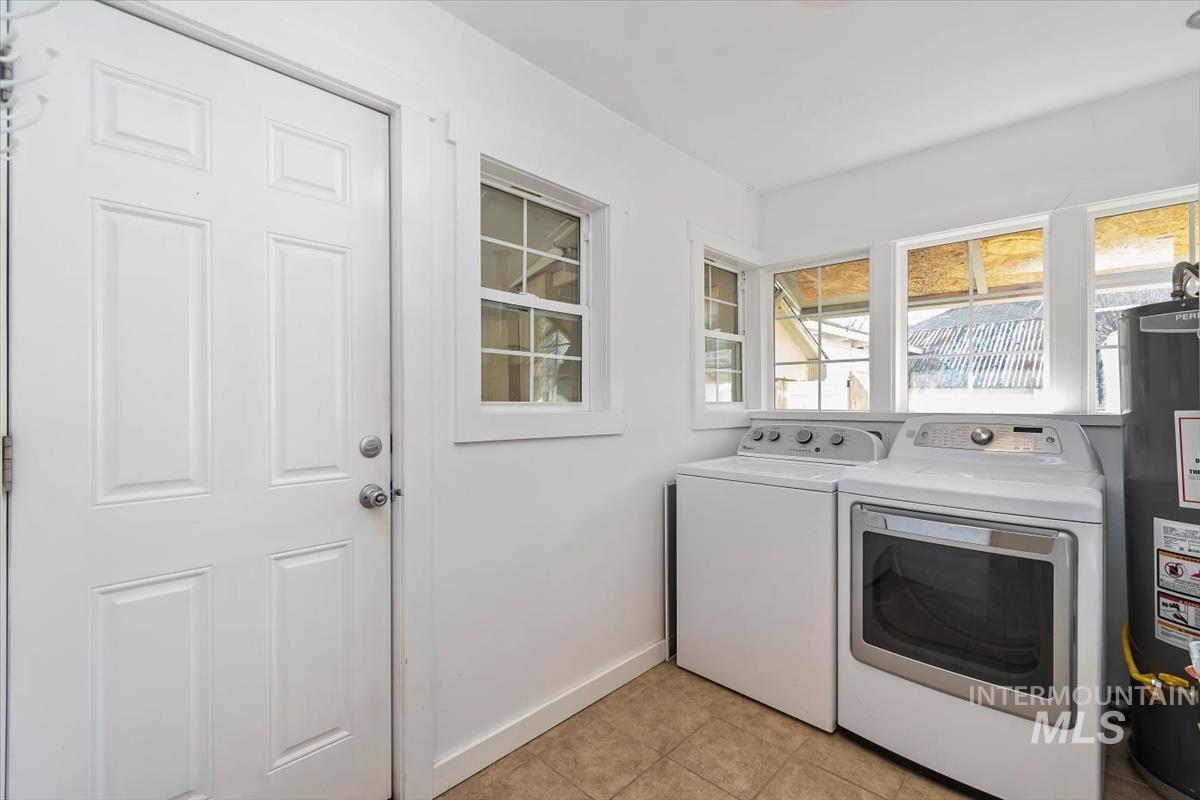 201 W 1st Street