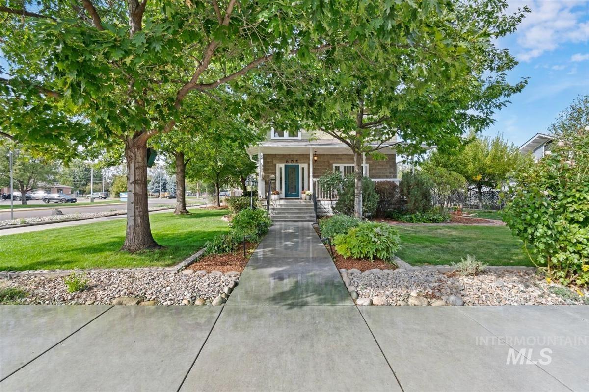 604 E 1st Street