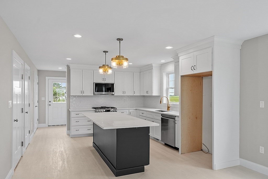 207 Beach Road # 1 Unit: F-1