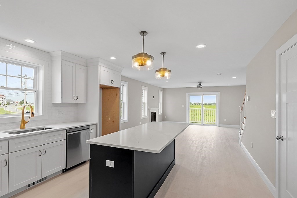 207 Beach Road # 4 Unit: F-4