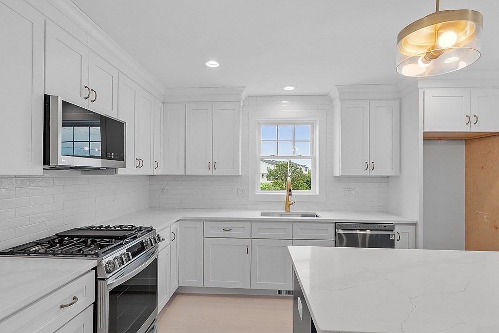 207 Beach Road # 4 Unit: F-4