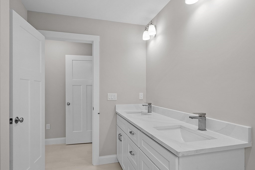 207 Beach Road # 4 Unit: F-4