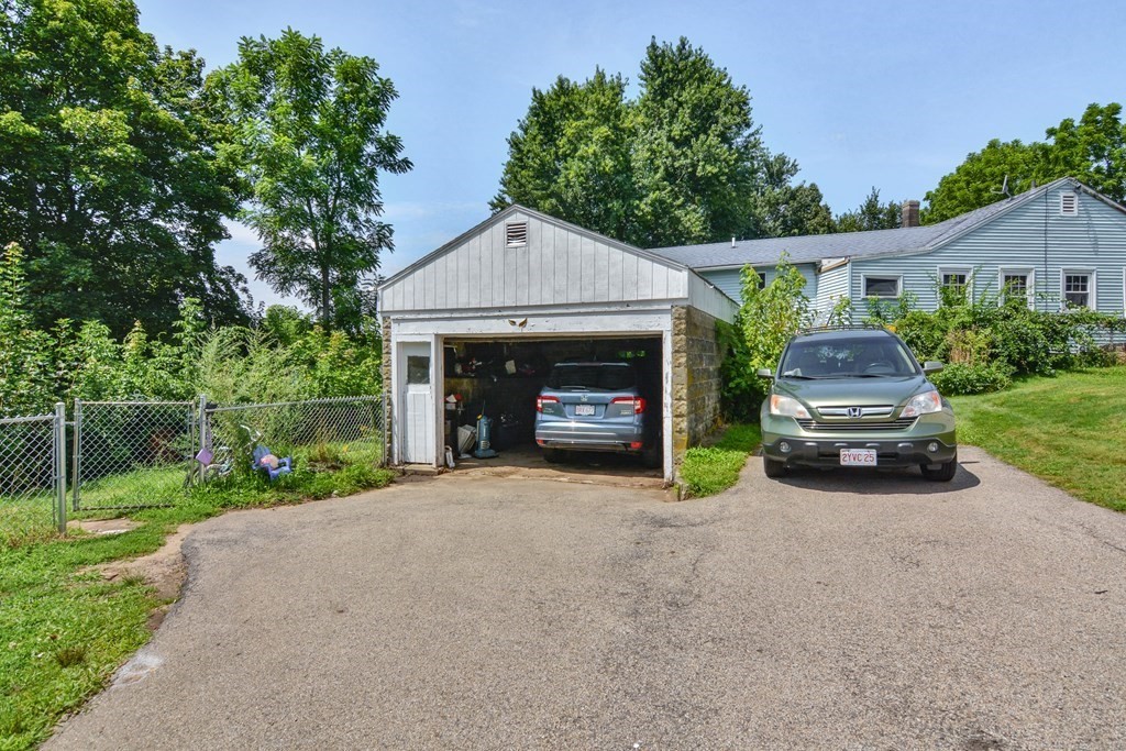 26 Niagara St