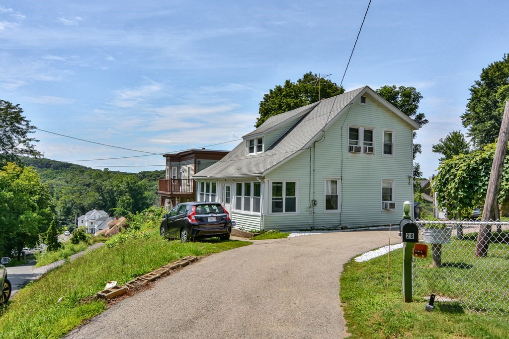 26 Niagara St