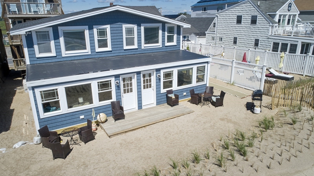 240 North End Blvd
