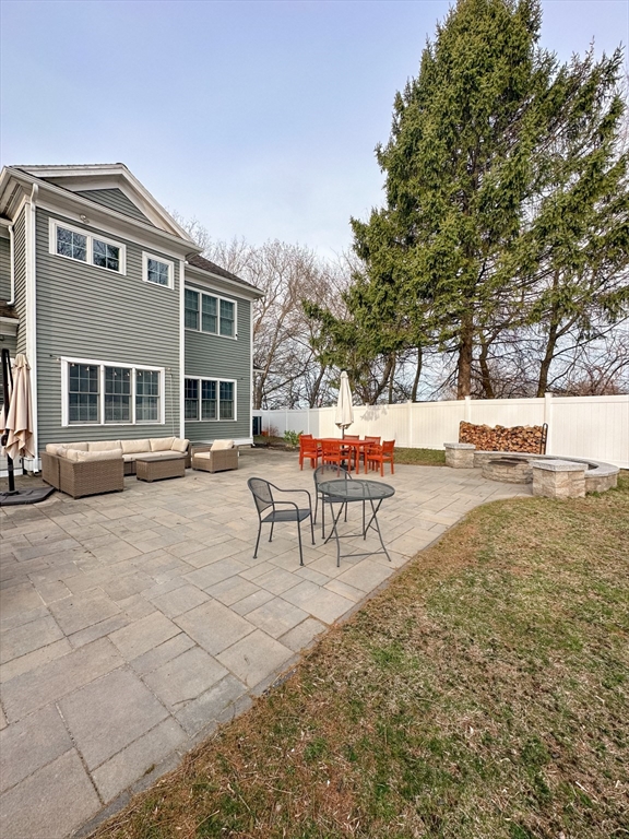 20 Low St # 1