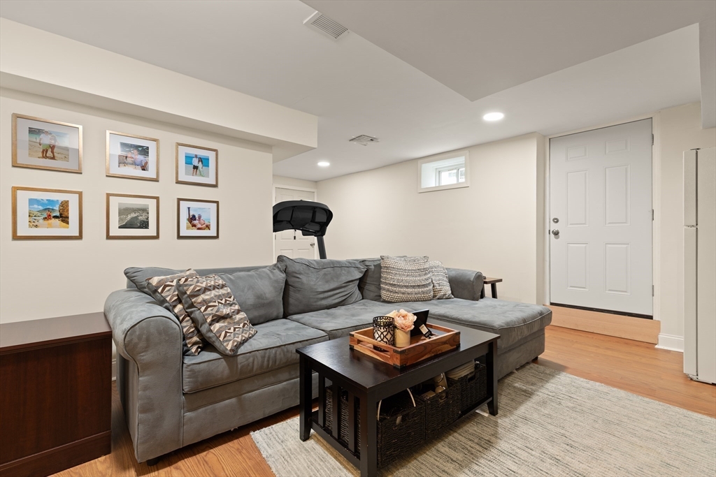 86 Wren Terrace # A