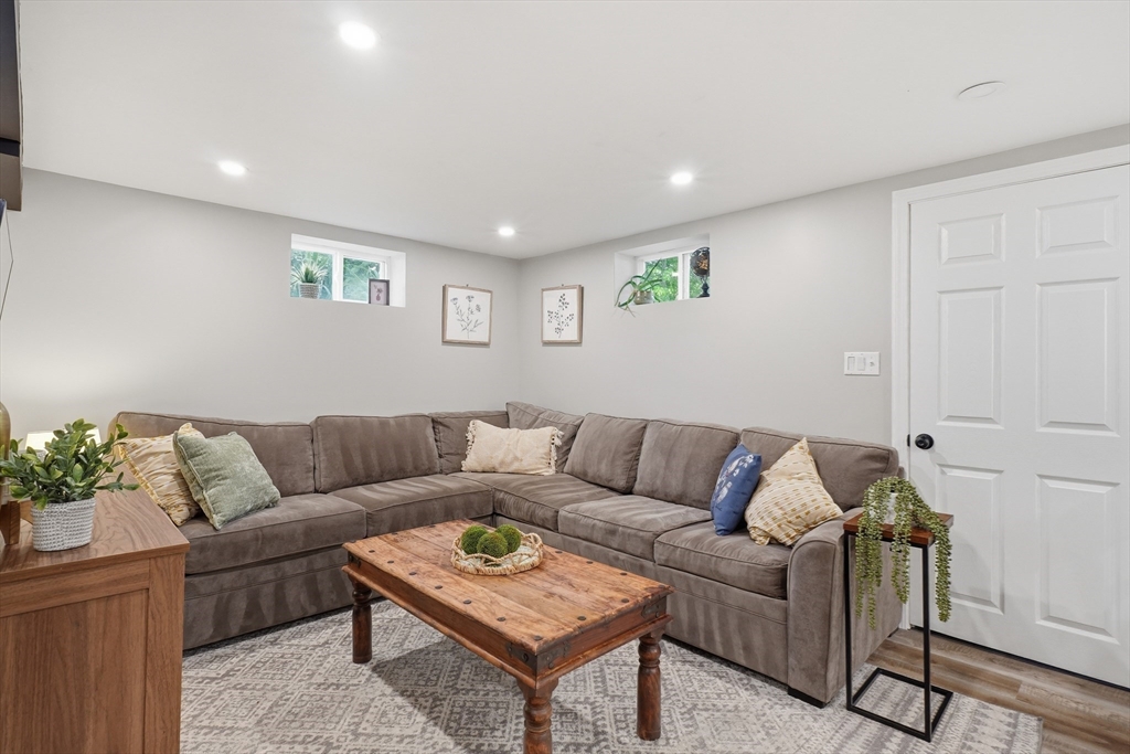 2 Fairmeadow