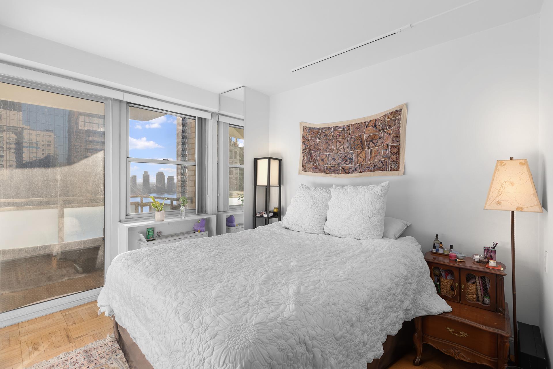 300 E 40TH Street 23F