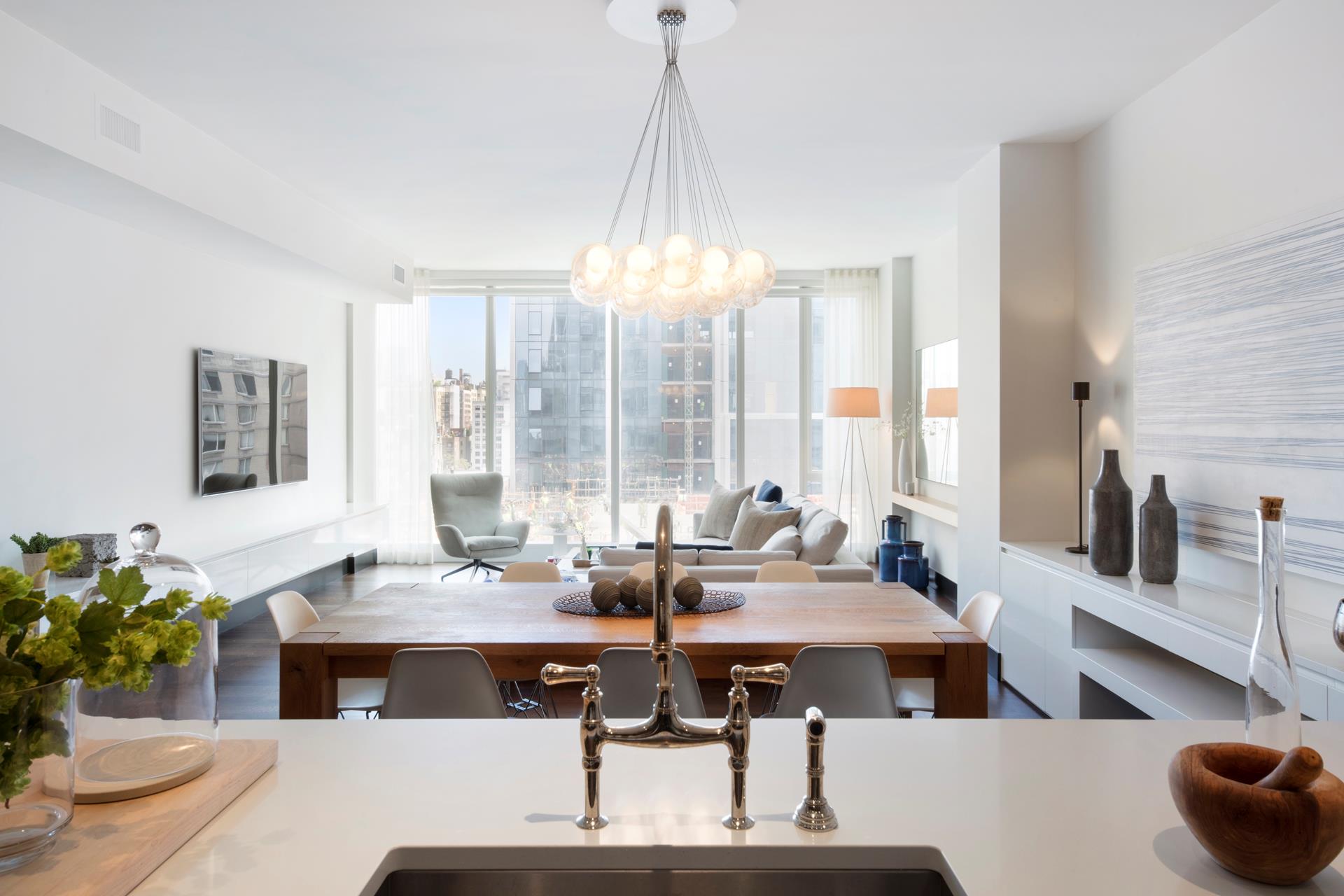 151 E 85TH Street 12F