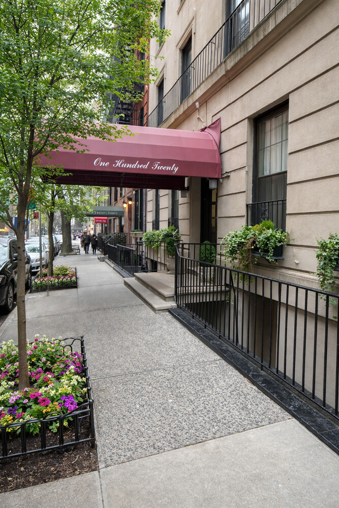 120 E 85TH Street 2W