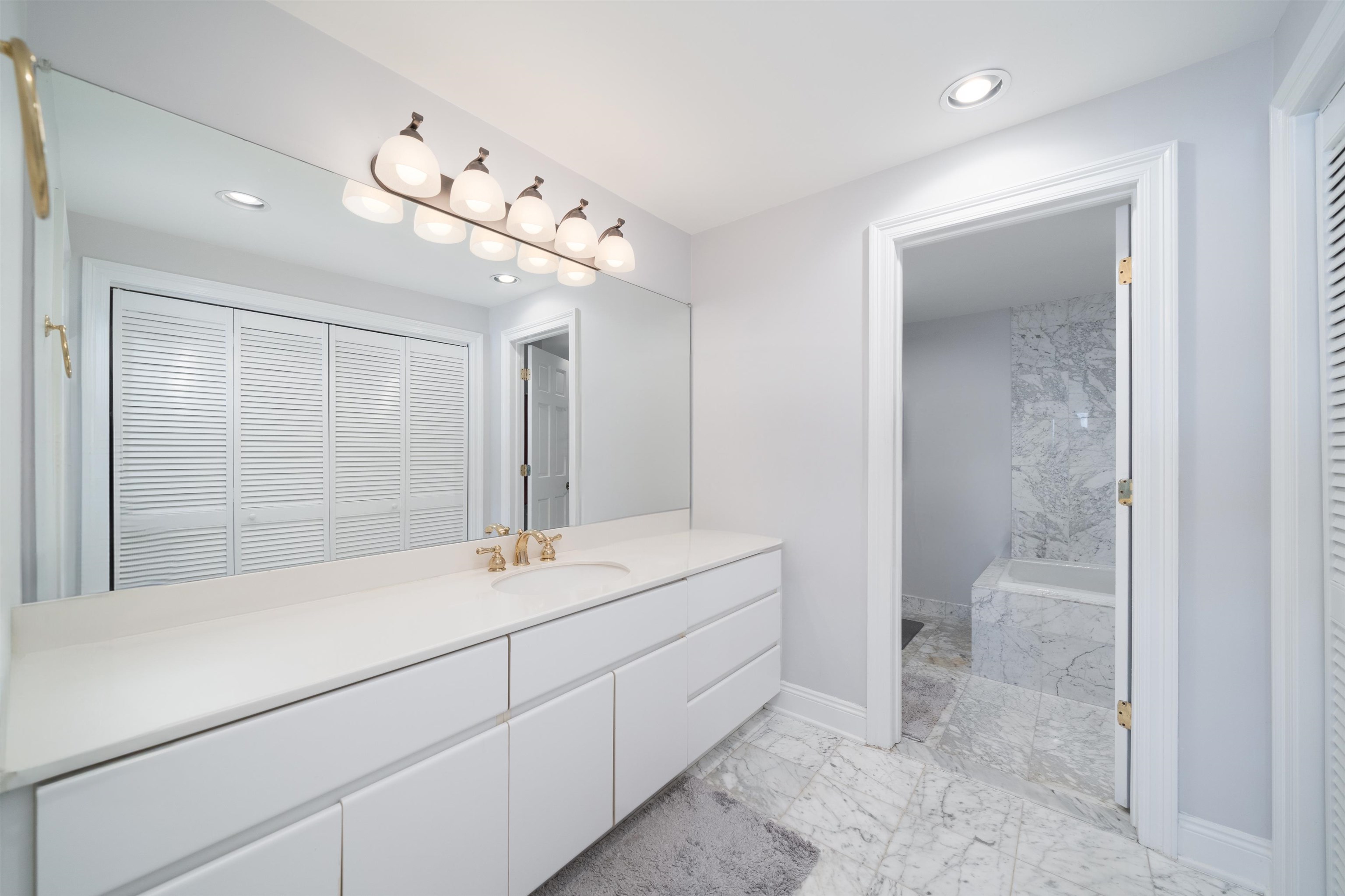 202 SHEARWATER CT WEST Unit: 53