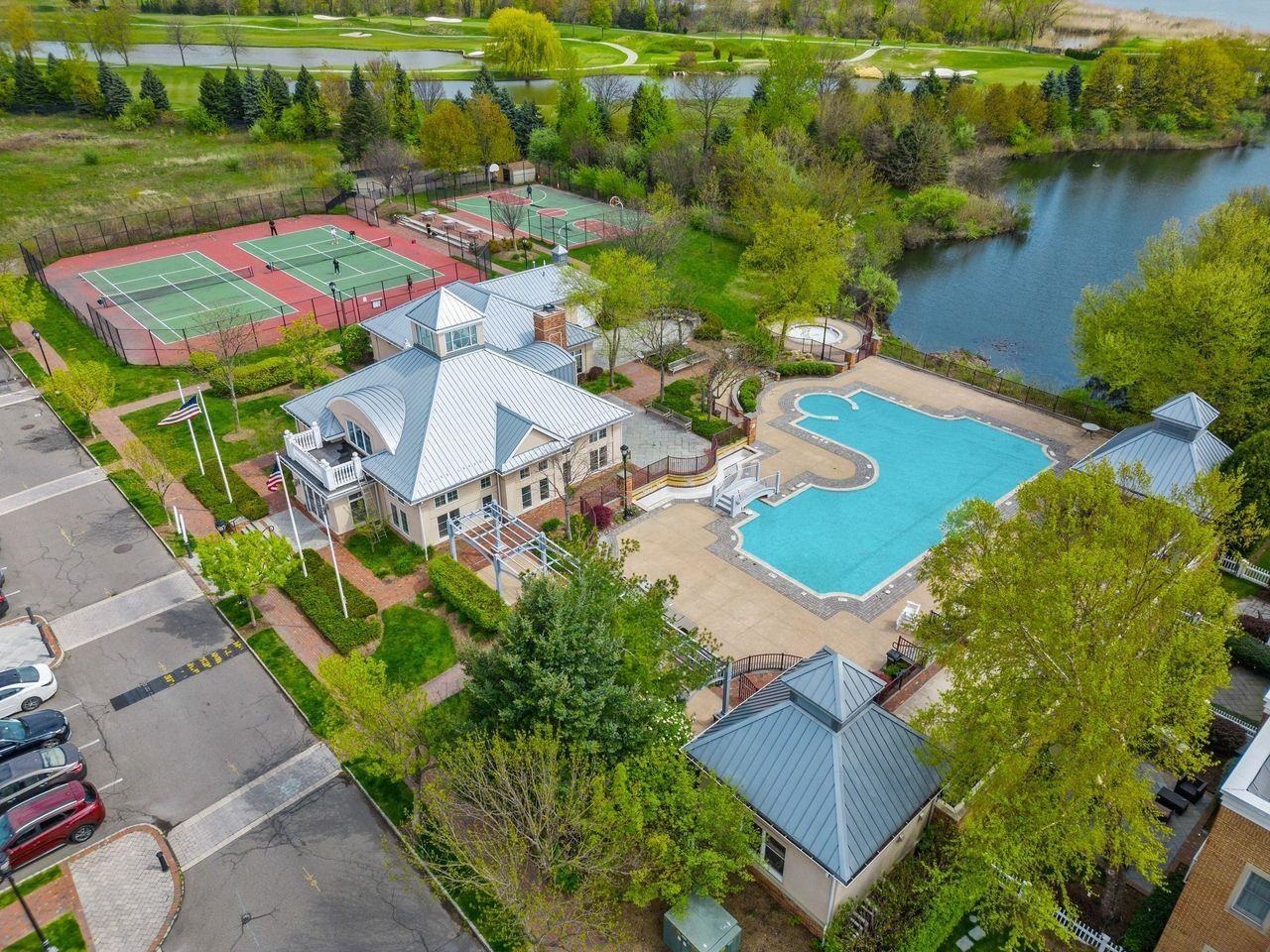 15 FREEDOM WAY Unit: 404