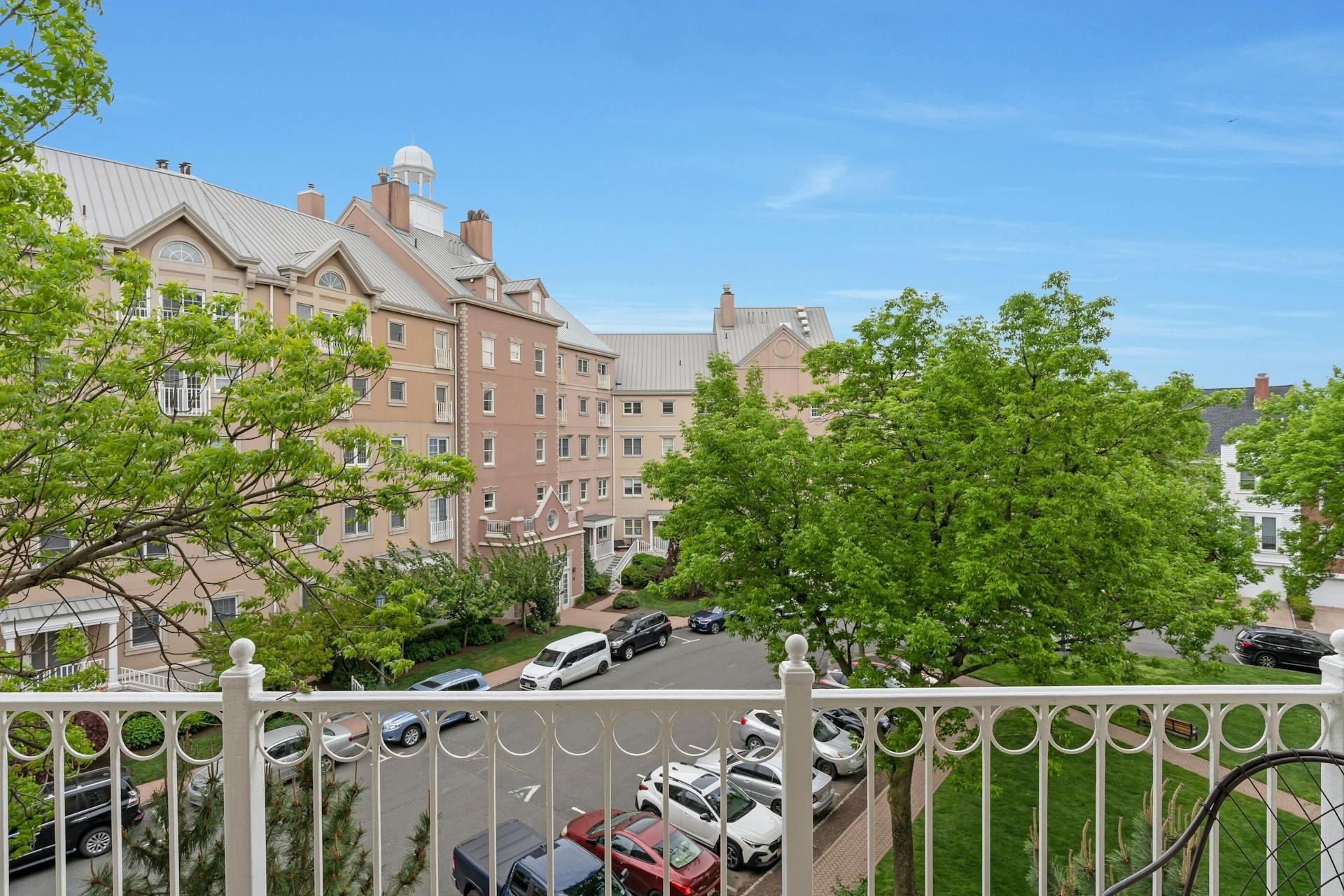 101 SHEARWATER CT EAST Unit: 35