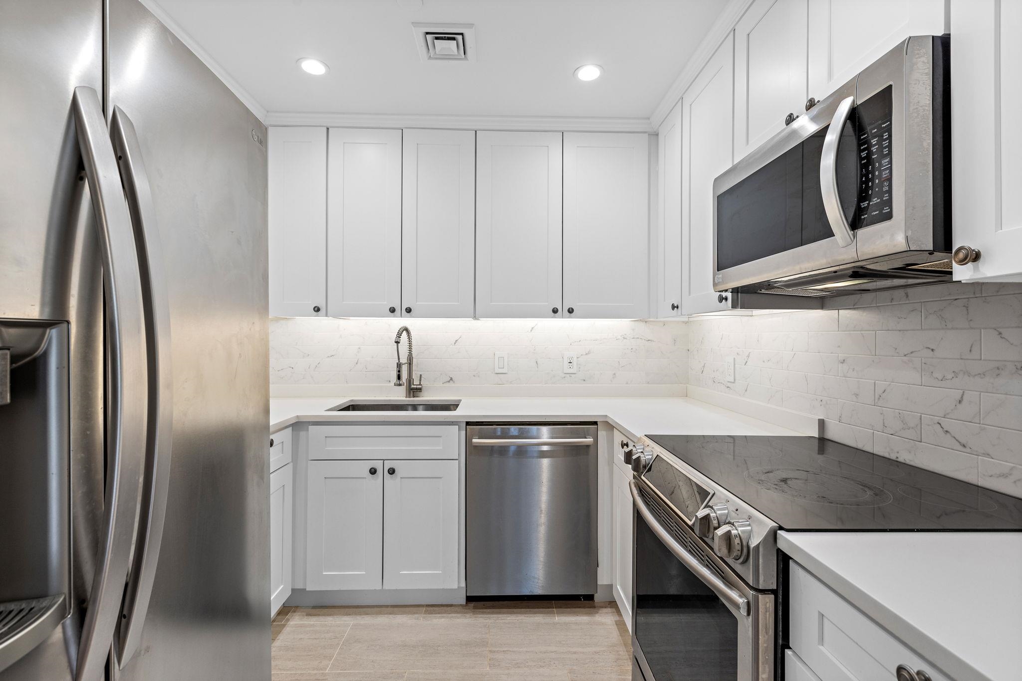 207 SHEARWATER CT WEST Unit: 46