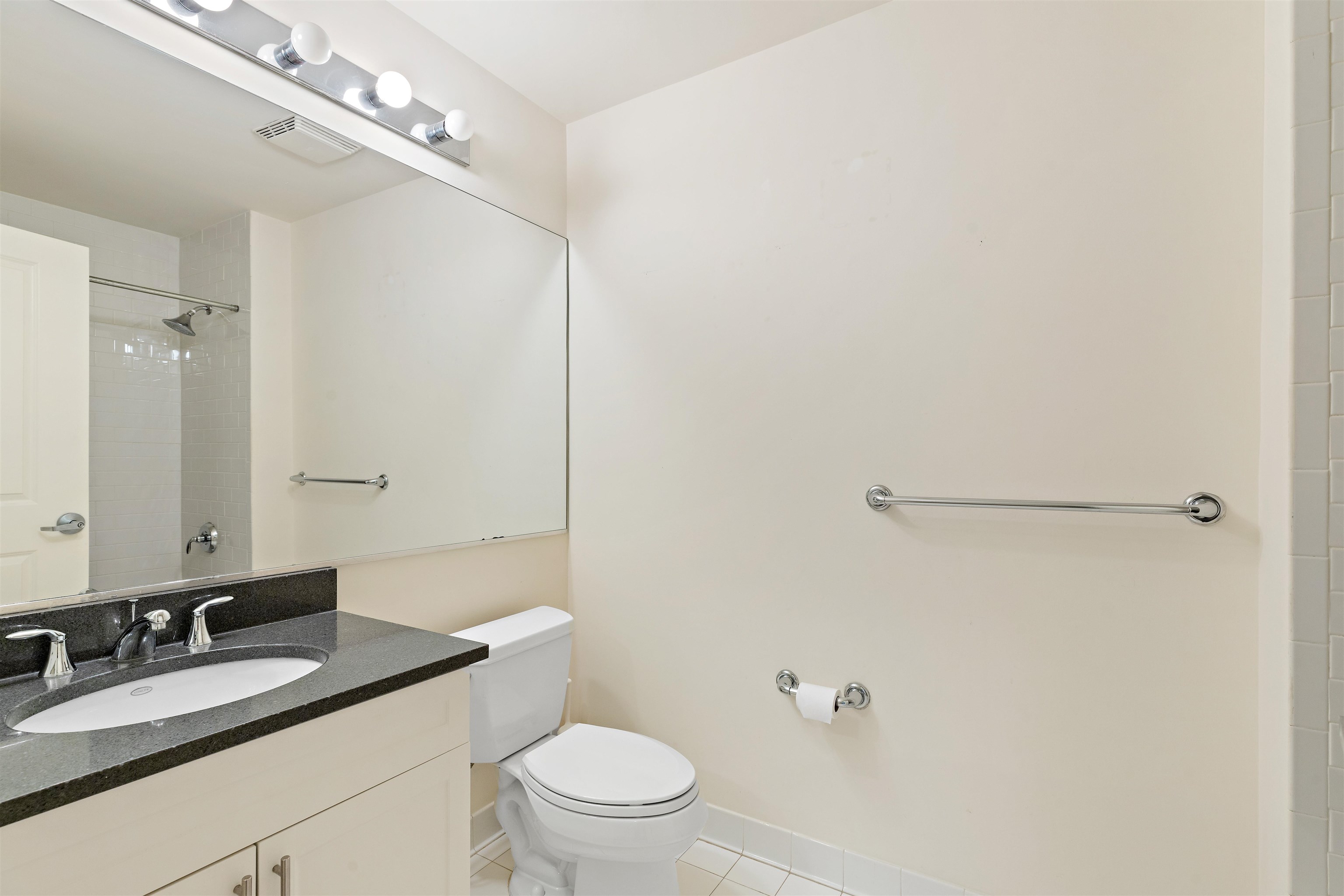 15 ENTERPRISE CT Unit: 211