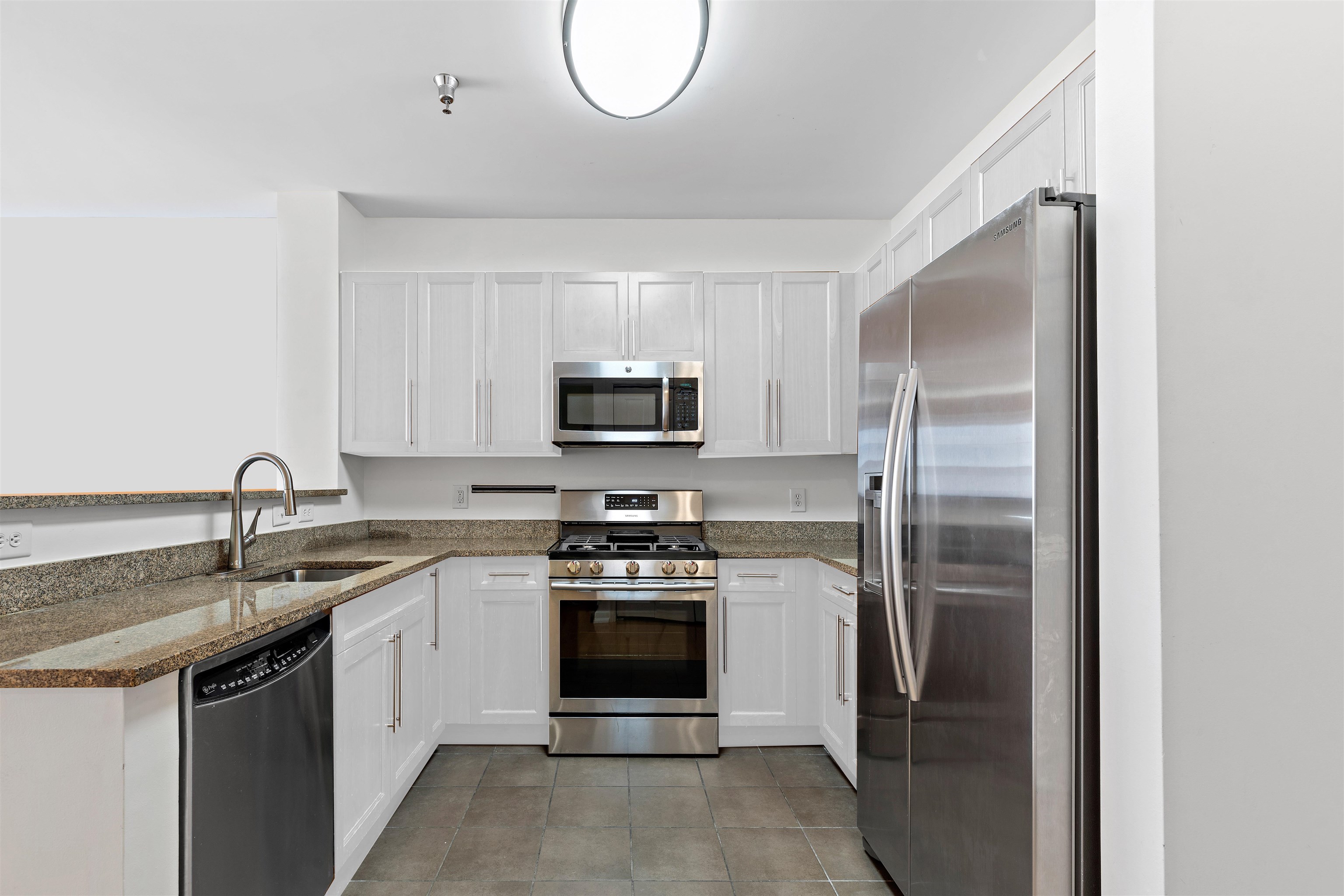 15 ENTERPRISE CT Unit: 211