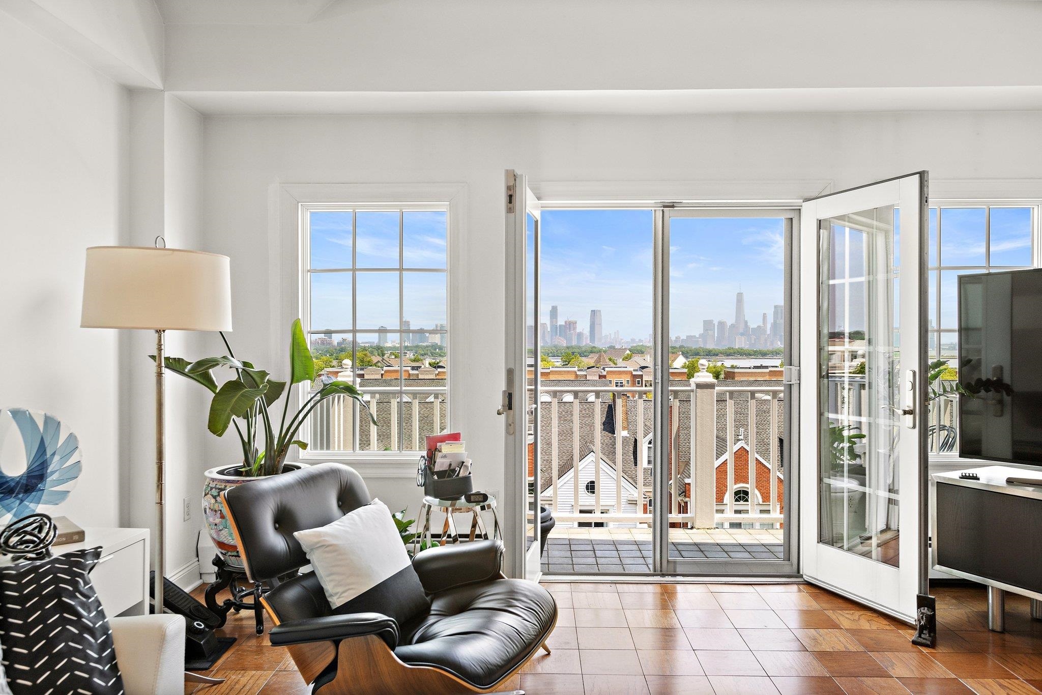 202 SHEARWATER CT WEST Unit: PH-51