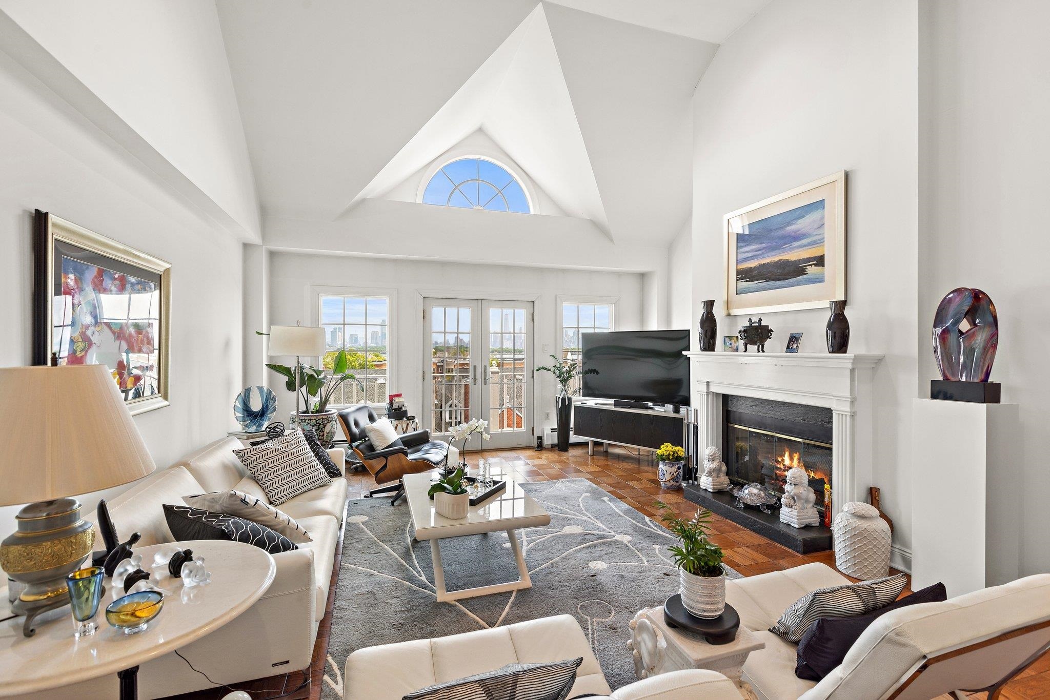 202 SHEARWATER CT WEST Unit: PH-51