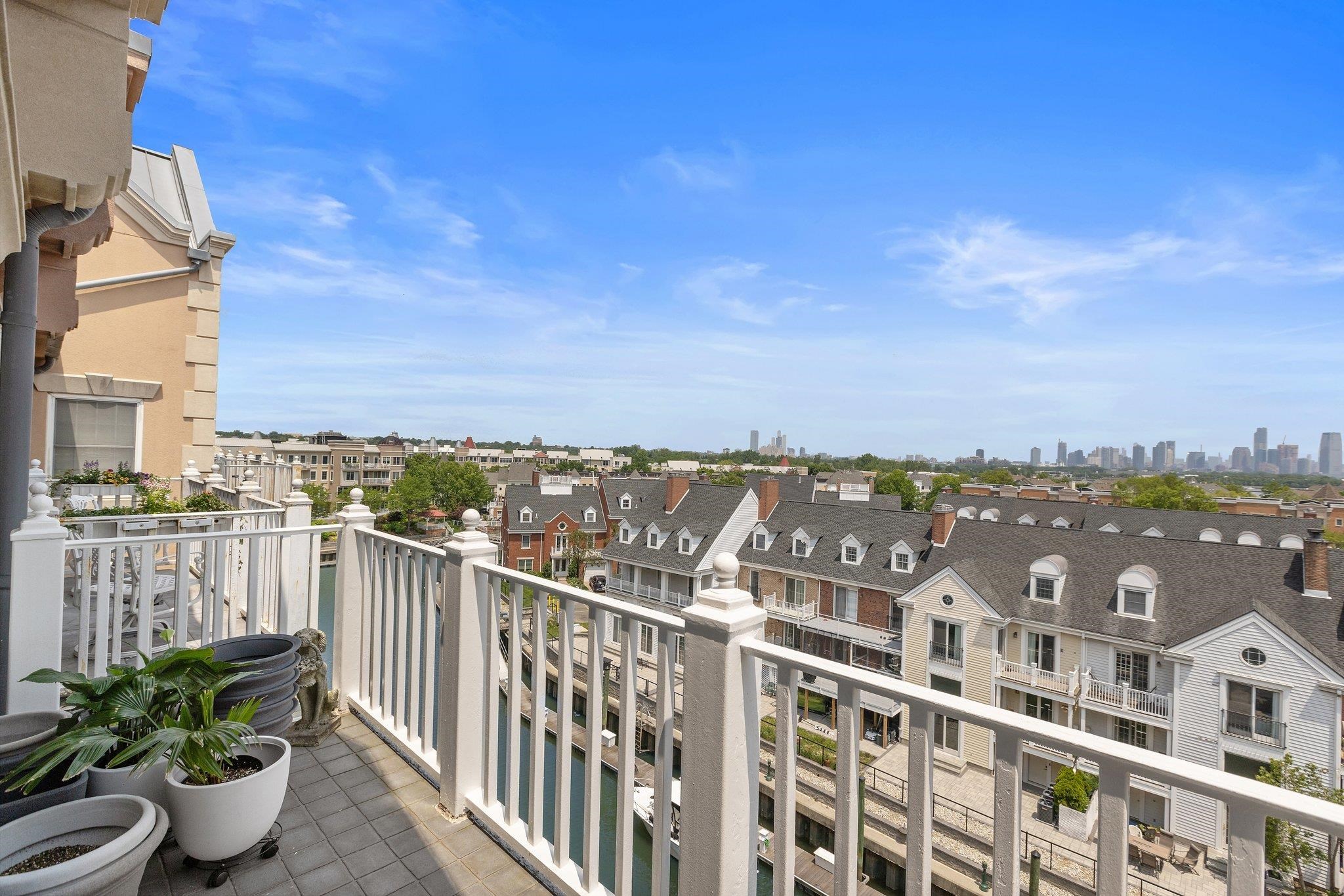 202 SHEARWATER CT WEST Unit: PH-51