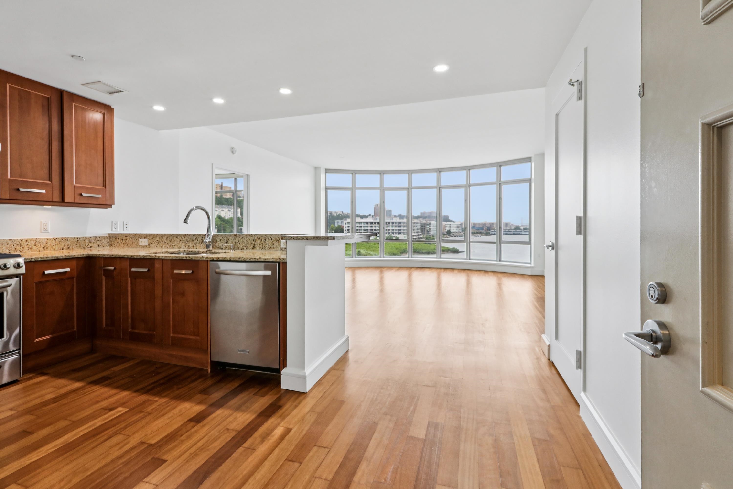 8100 RIVER RD Unit: 613