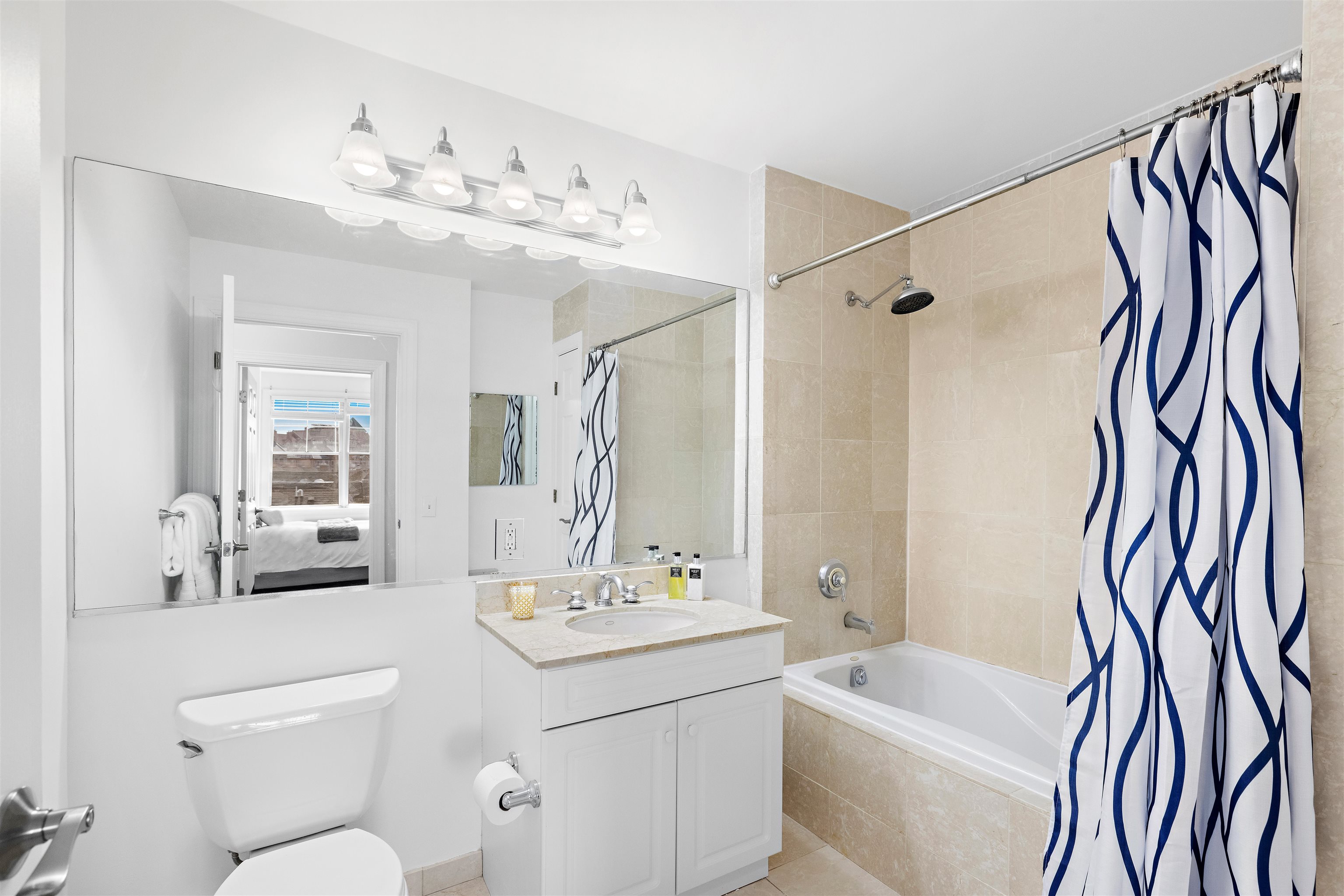 30 CONSTITUTION WAY Unit: 409