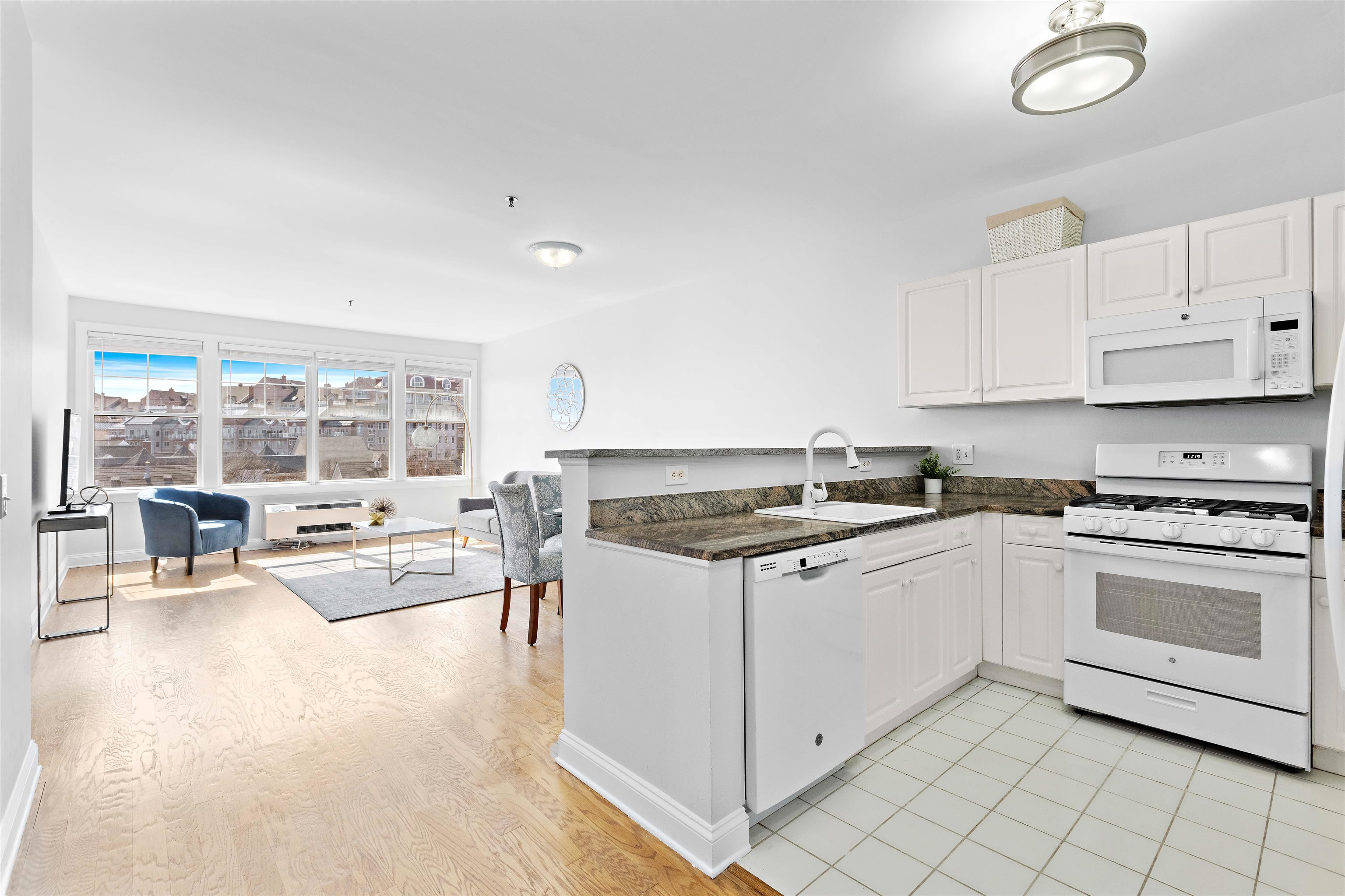 30 CONSTITUTION WAY Unit: 409