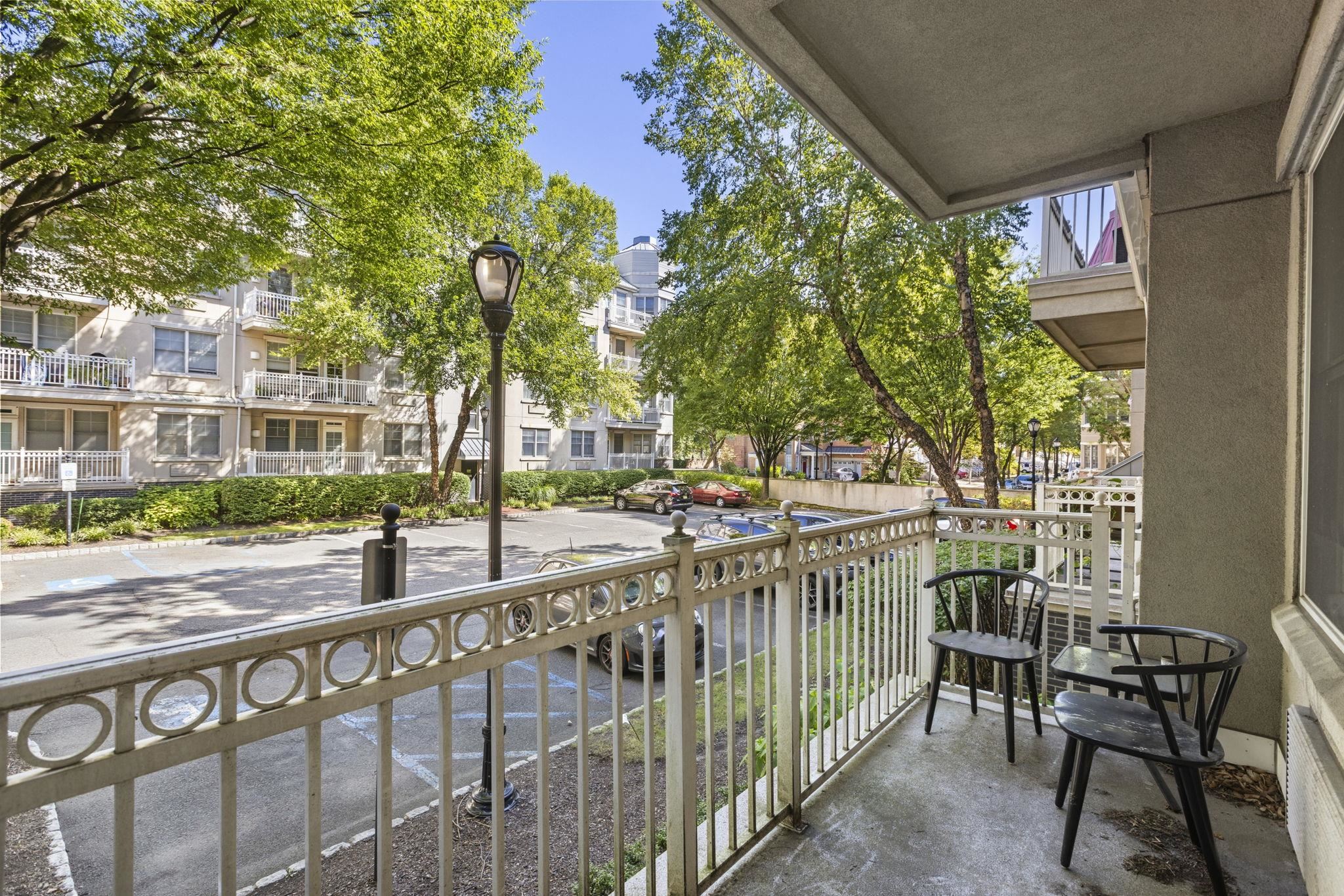 4 CONSTELLATION PL Unit: 101