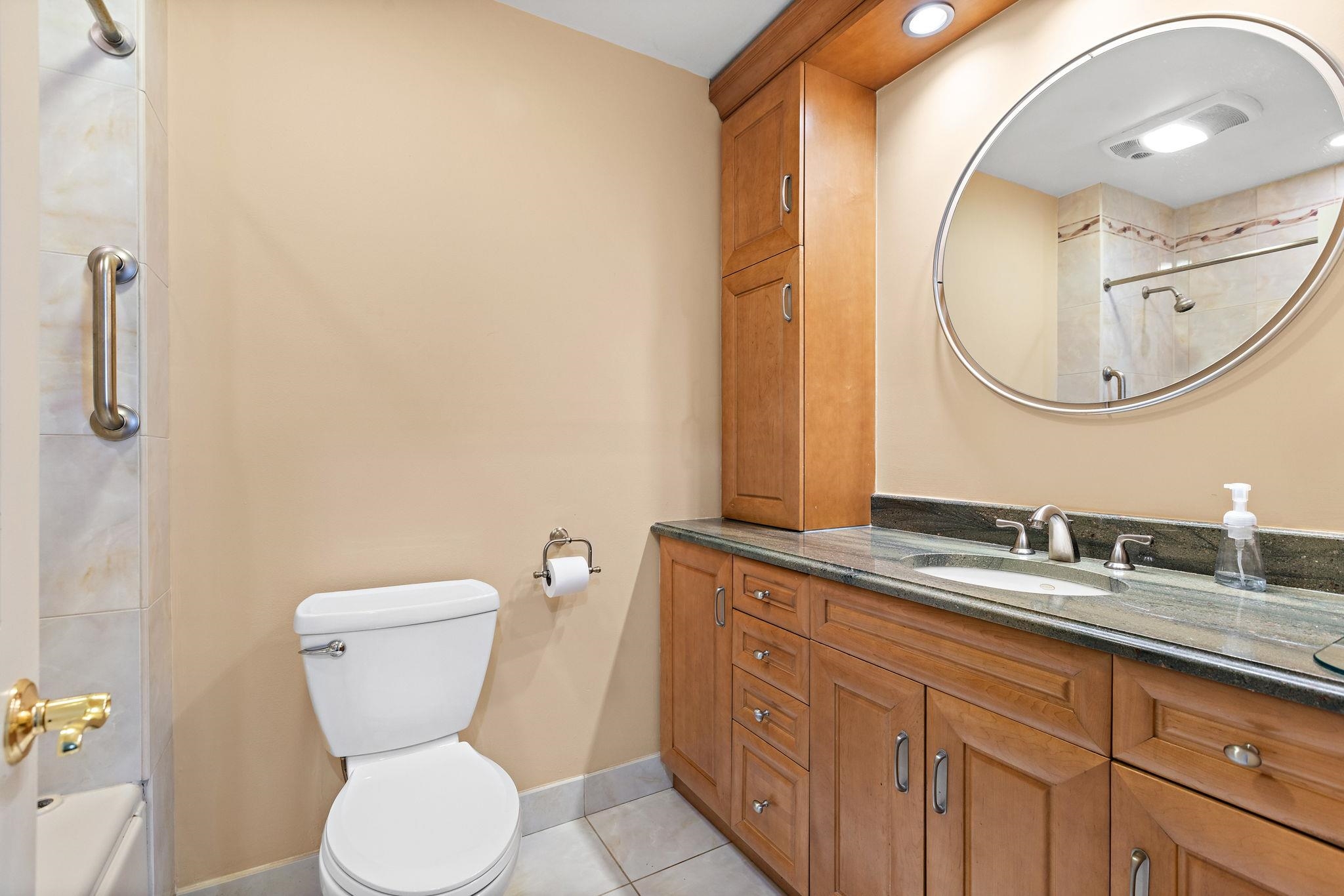 205 SHEARWATER CT WEST Unit: 32