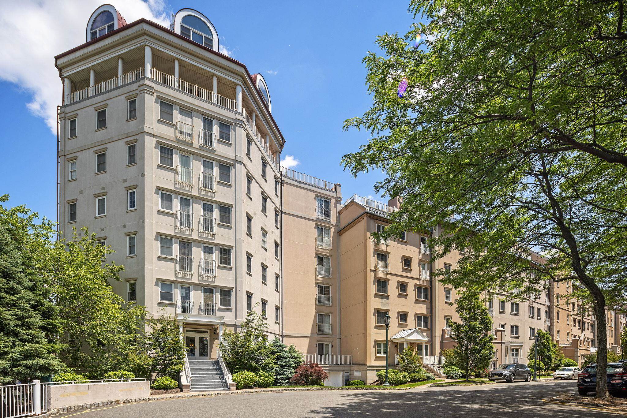 205 SHEARWATER CT WEST Unit: 32