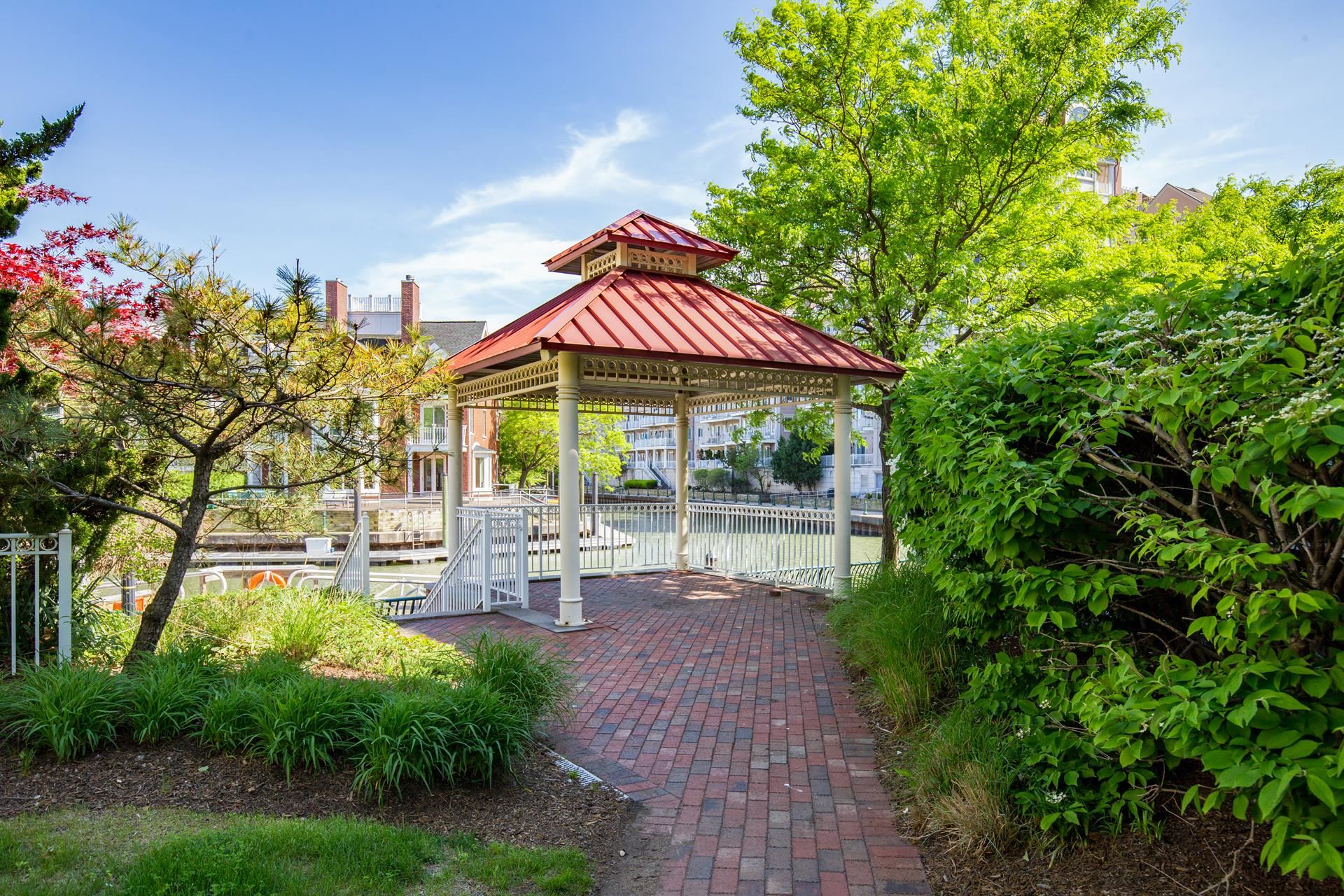 205 SHEARWATER CT WEST Unit: 32
