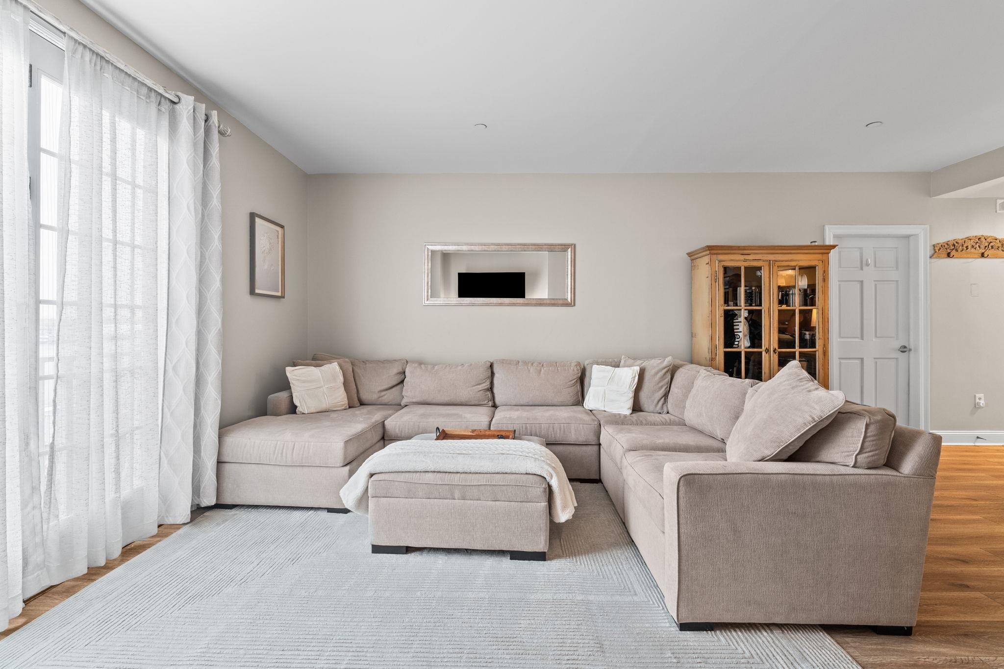 100 SHEARWATER CT EAST Unit: 31