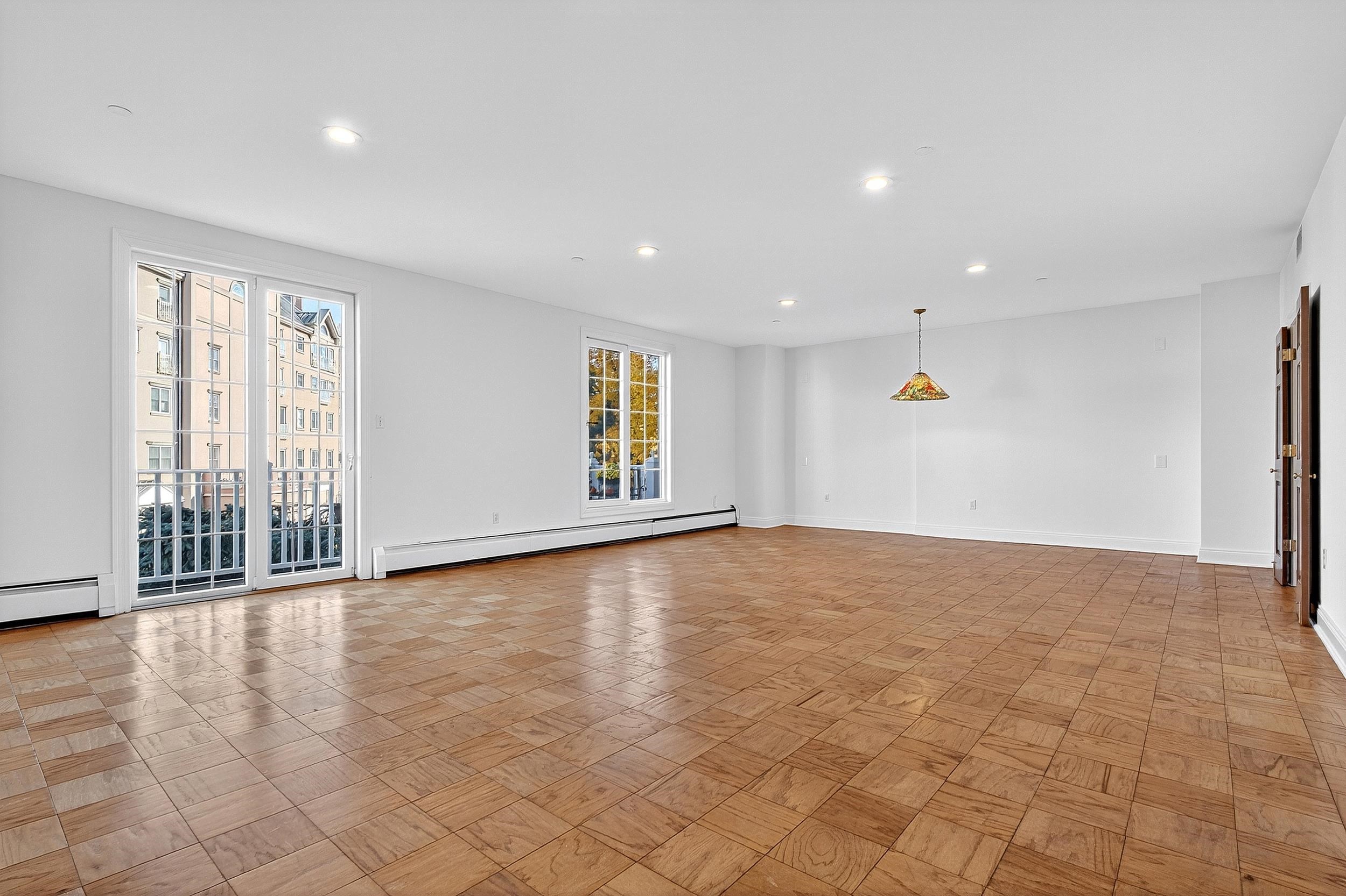 100 SHEARWATER CT EAST Unit: 26