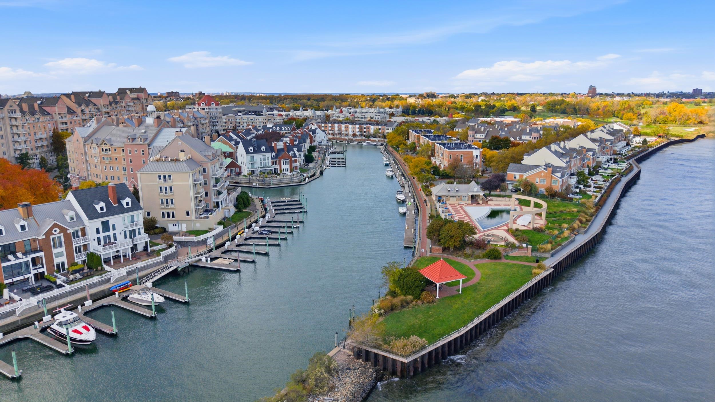 100 SHEARWATER CT EAST Unit: 26