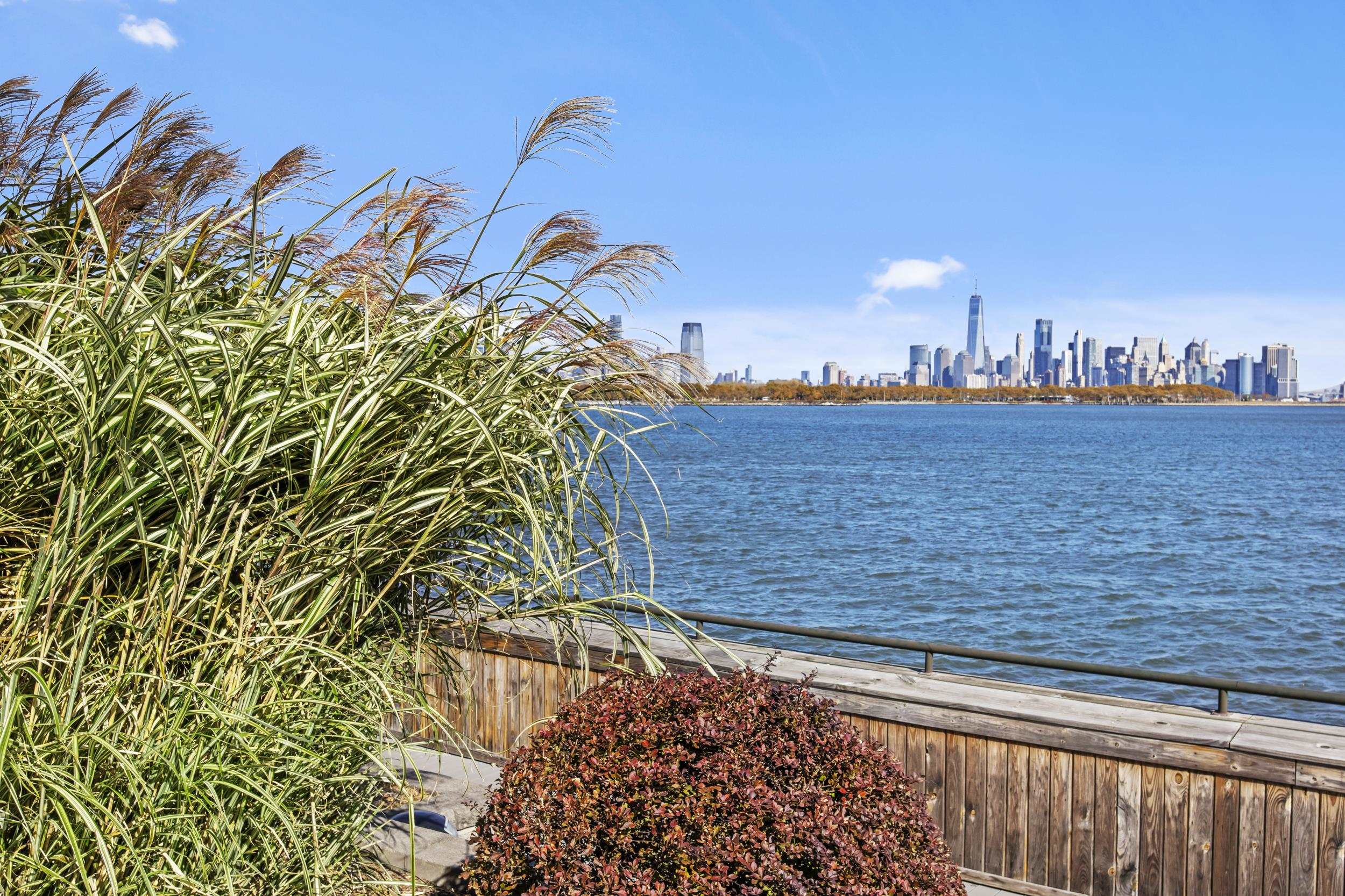 100 SHEARWATER CT EAST Unit: 26