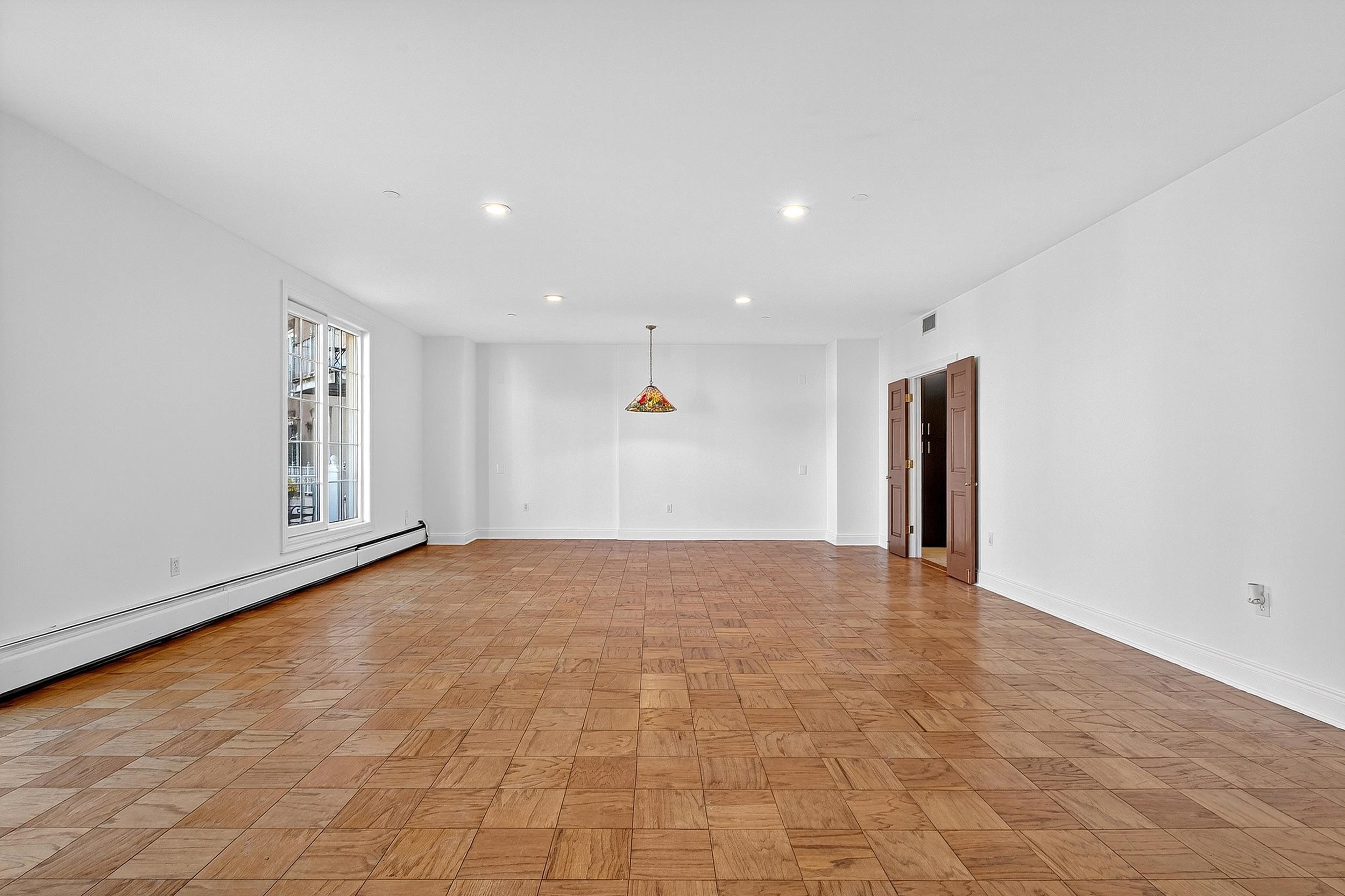 100 SHEARWATER CT EAST Unit: 26