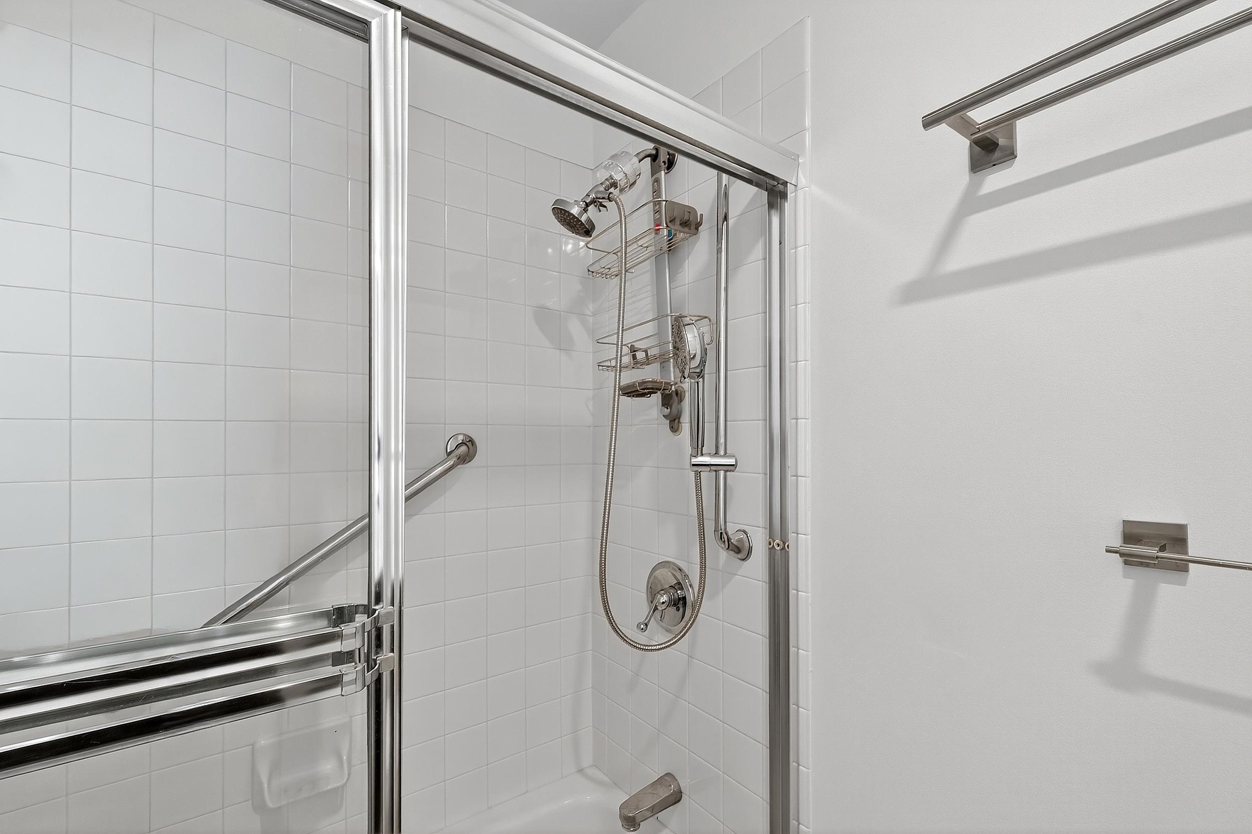 100 SHEARWATER CT EAST Unit: 26