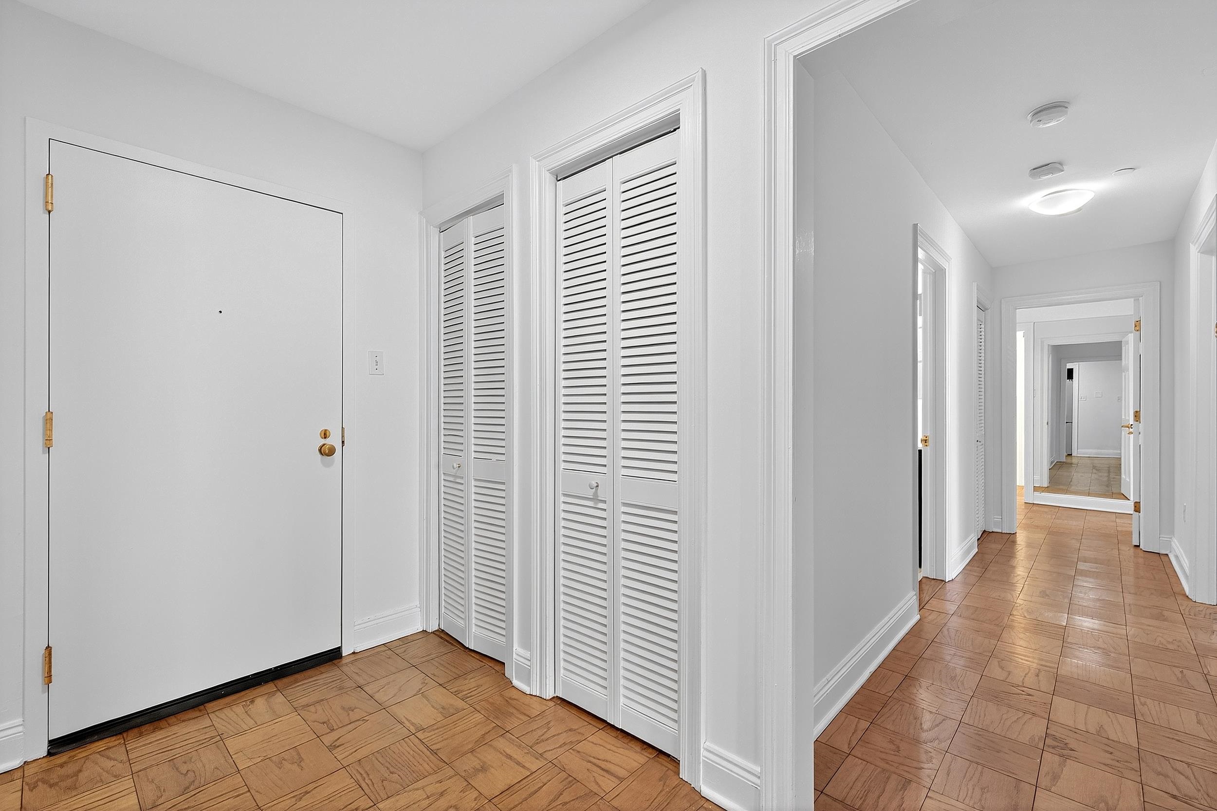 100 SHEARWATER CT EAST Unit: 26