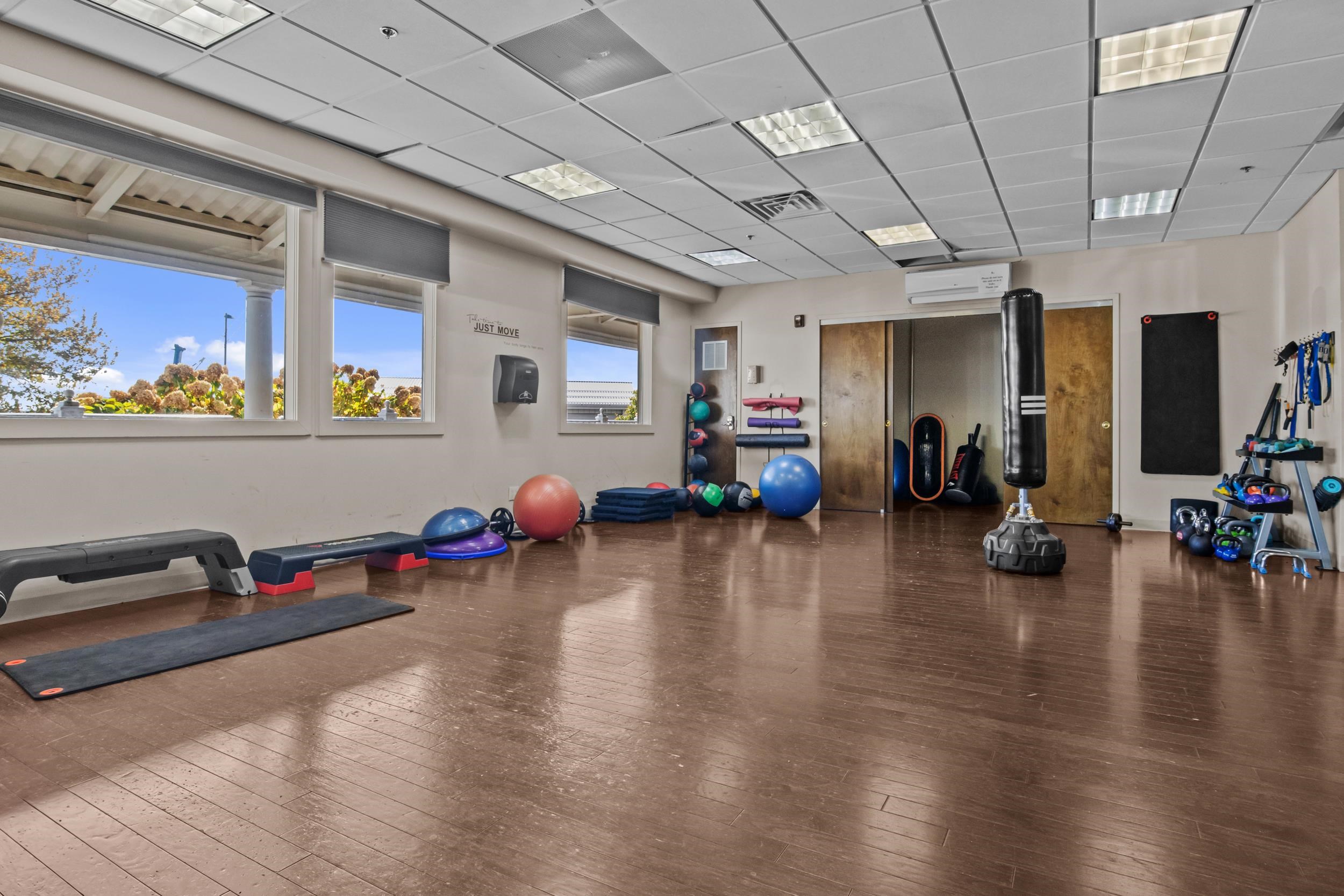 100 SHEARWATER CT EAST Unit: 26