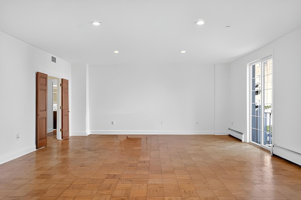 100 SHEARWATER CT EAST Unit: 26