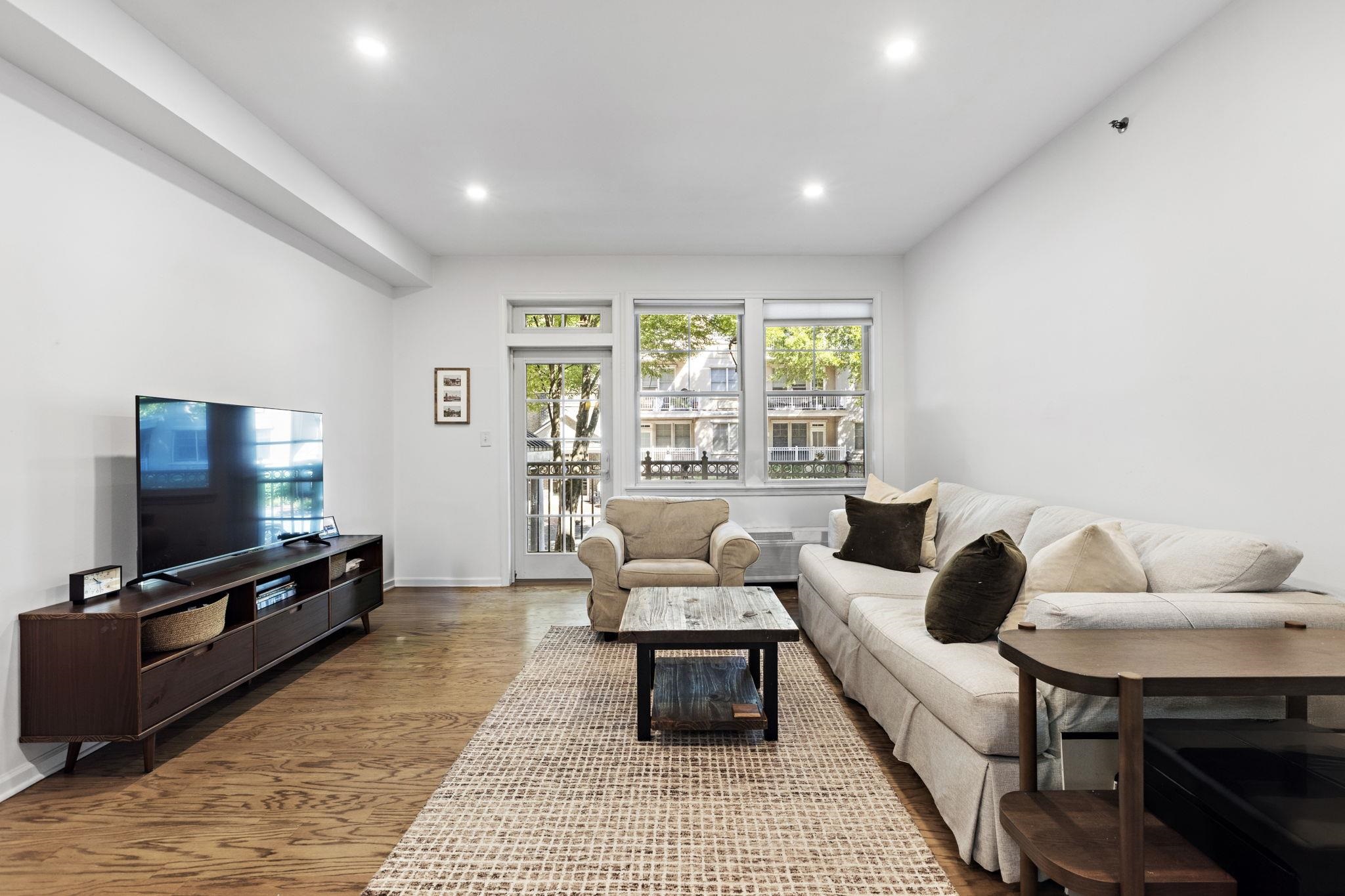 4 CONSTELLATION PL Unit: 101