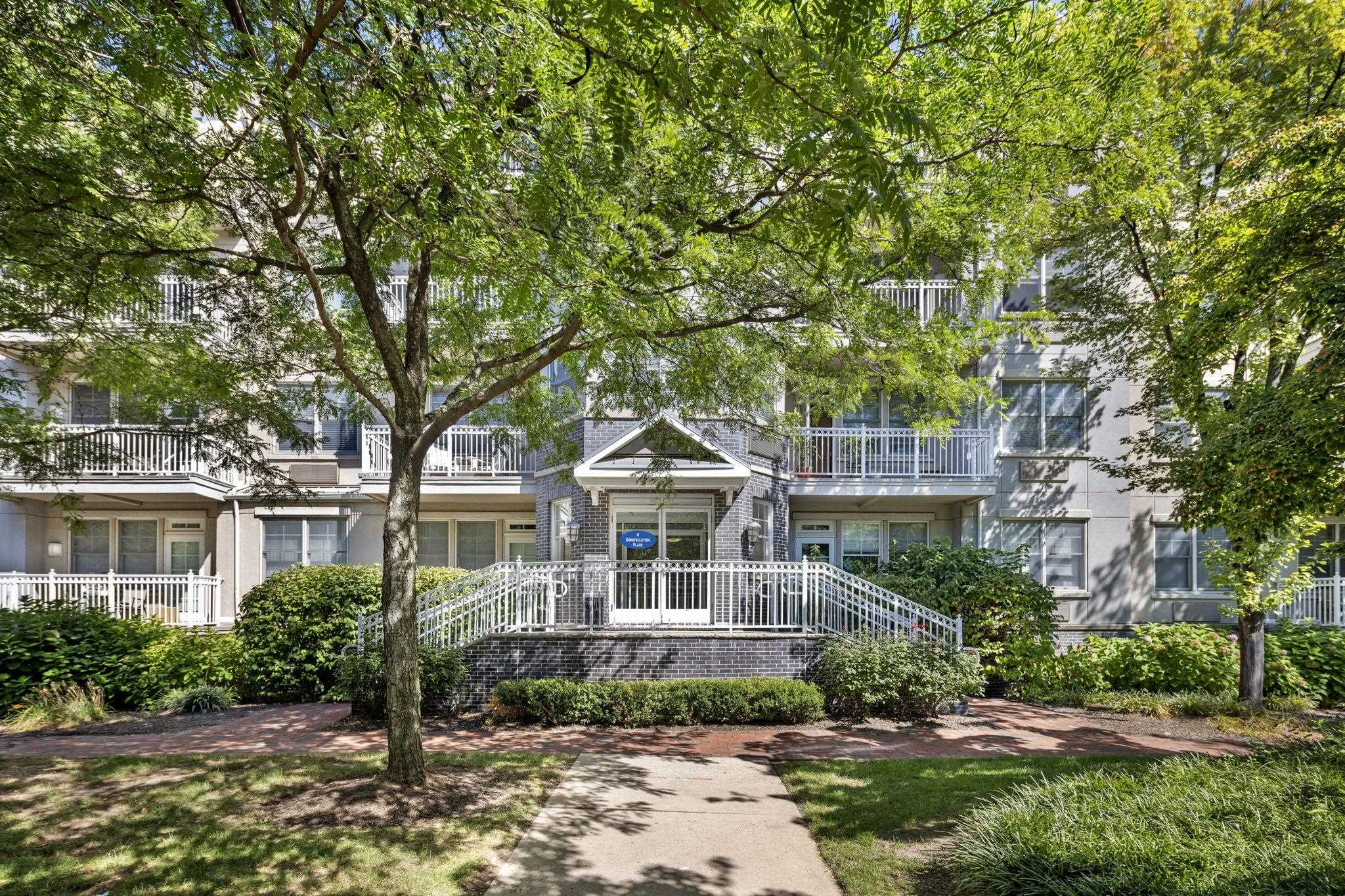 4 CONSTELLATION PL Unit: 101