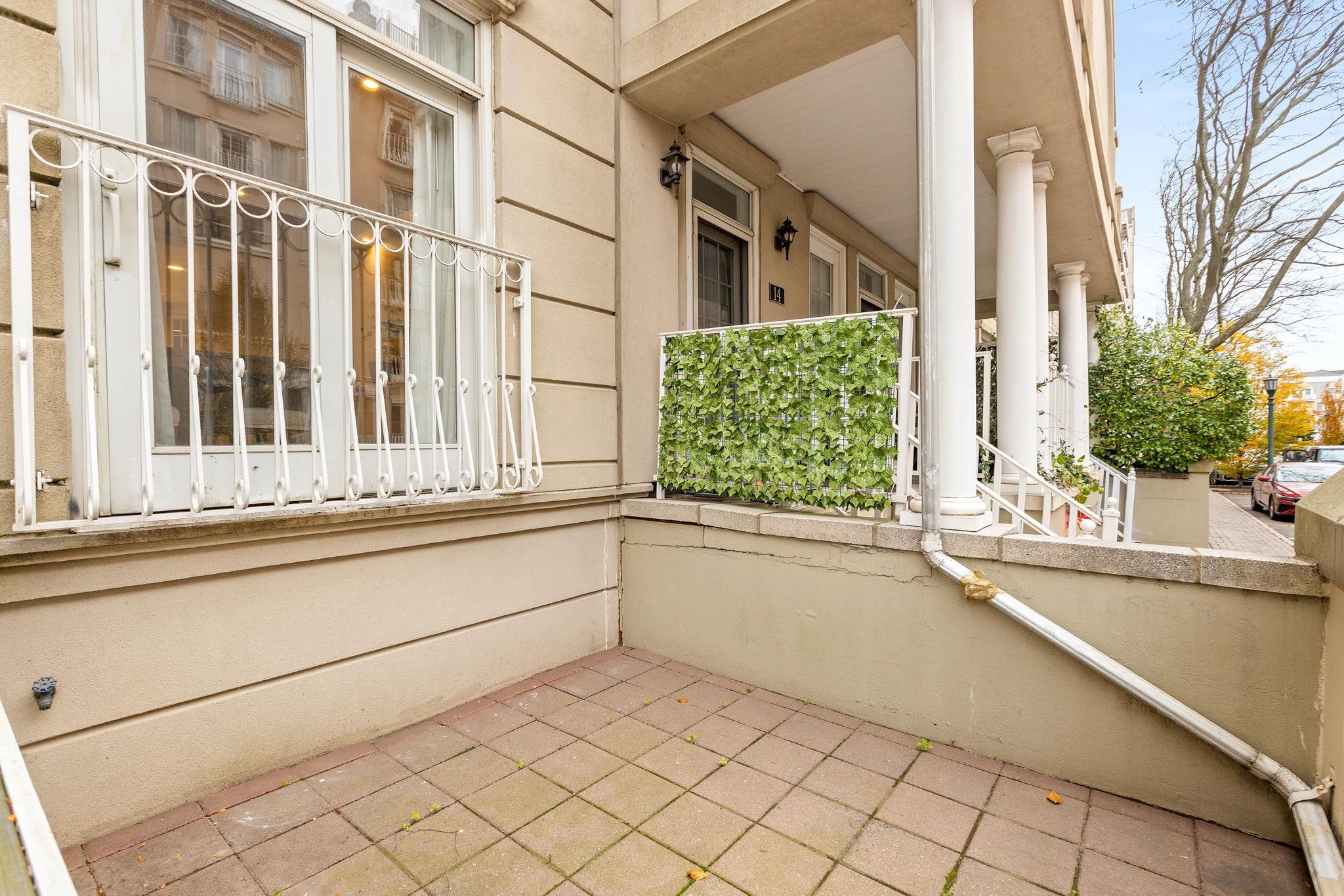 208 SHEARWATER CT WEST Unit: 15