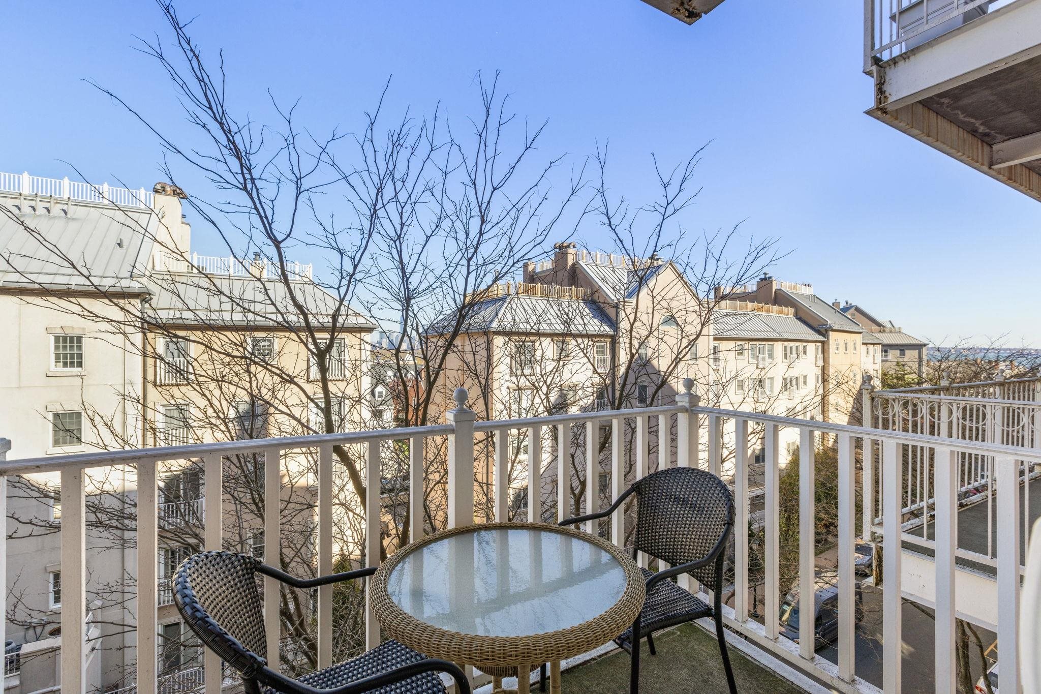 207 SHEARWATER CT WEST Unit: 55